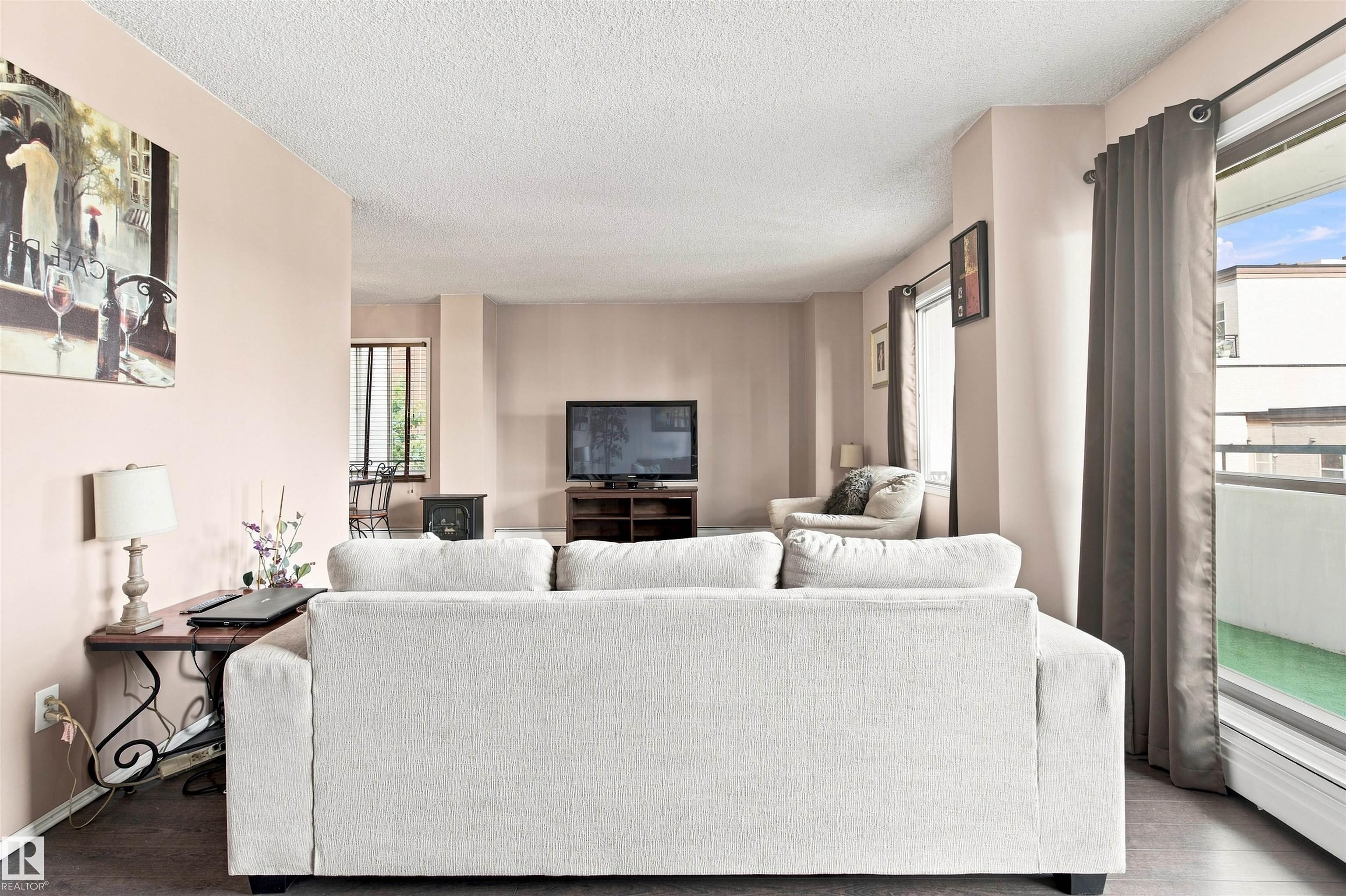 Photo 14 at 403 - 9725 106 Street NW, Downtown, Edmonton