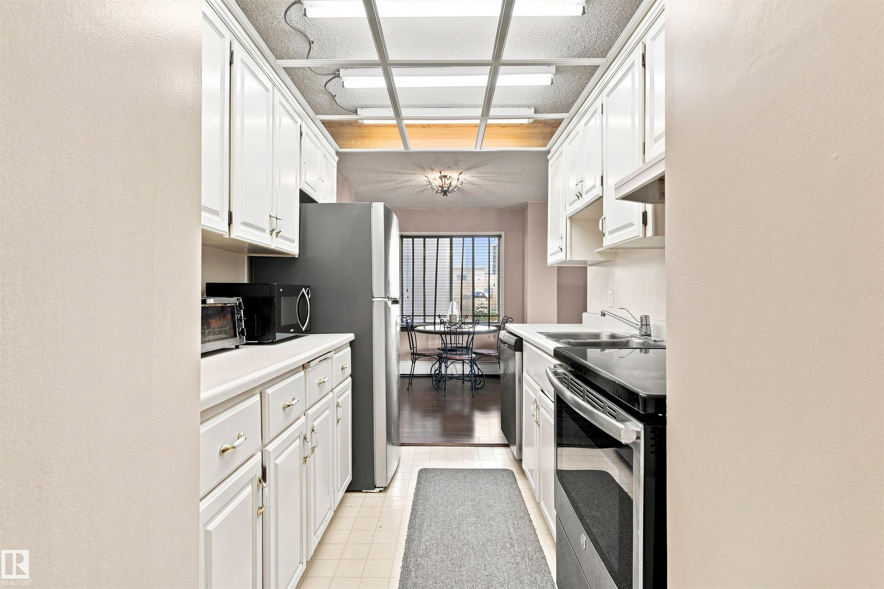 403 - 9725 106 Street NW, Downtown, Edmonton