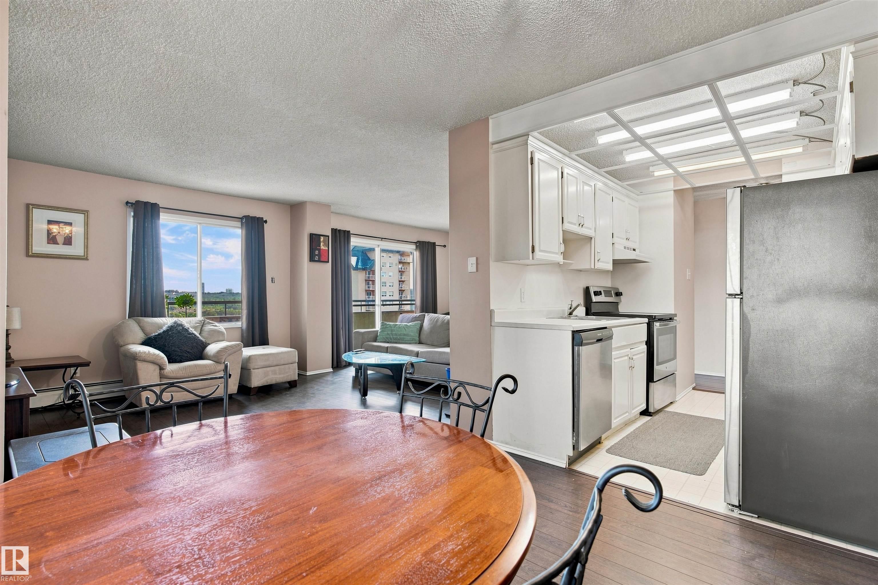 Photo 8 at 403 - 9725 106 Street NW, Downtown, Edmonton