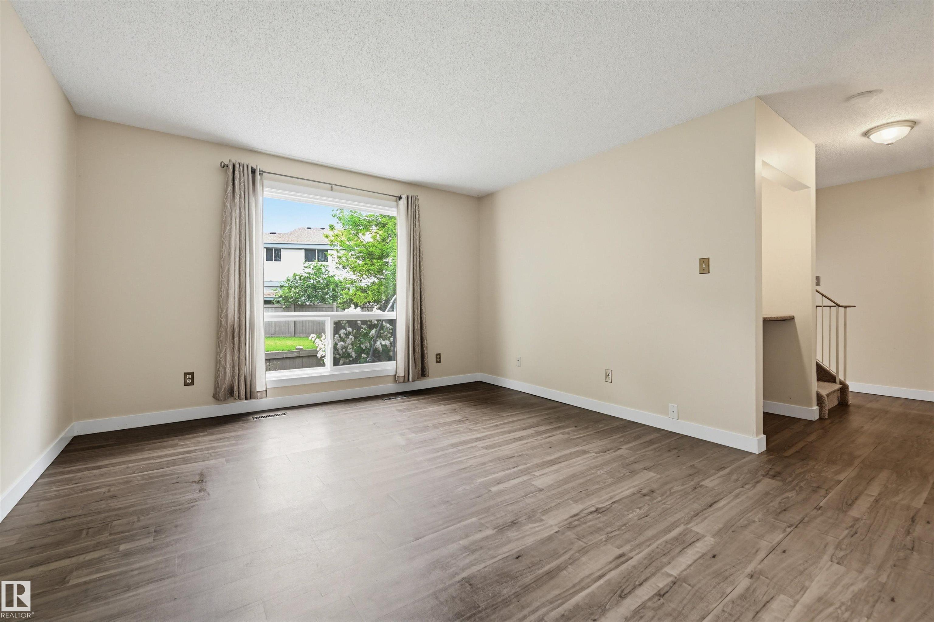 817 Erin Place NW, Thorncliffe, Edmonton