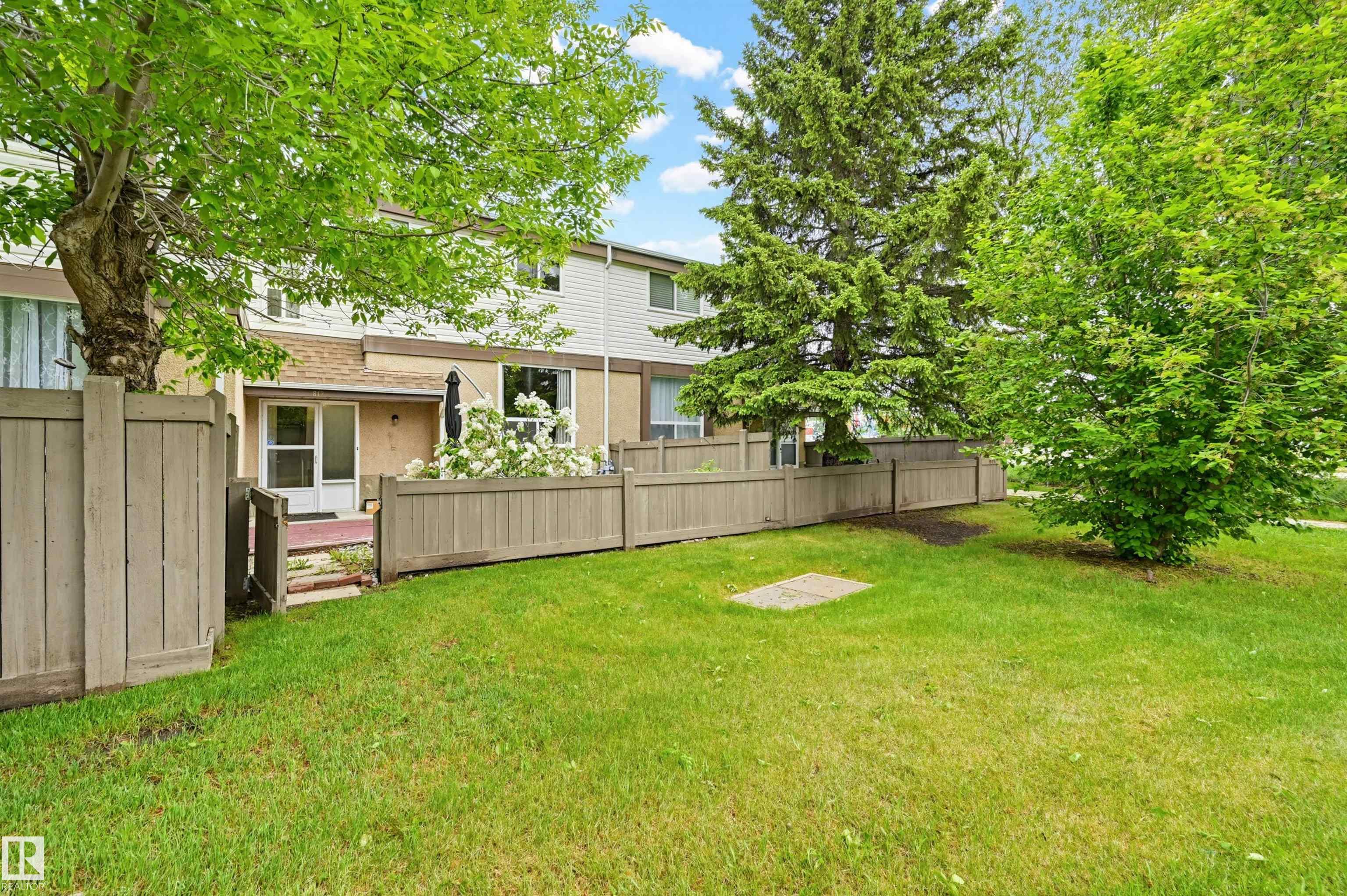 Photo 16 at 817 Erin Place NW, Thorncliffe, Edmonton