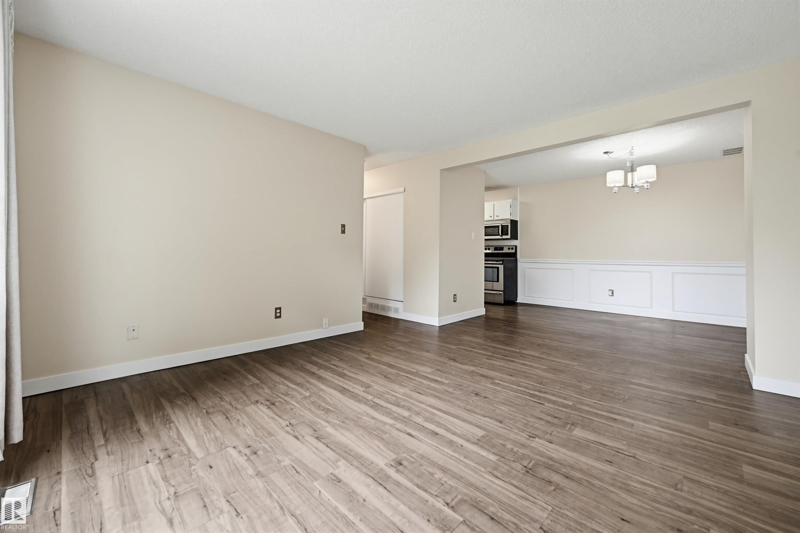 817 Erin Place NW, Thorncliffe, Edmonton