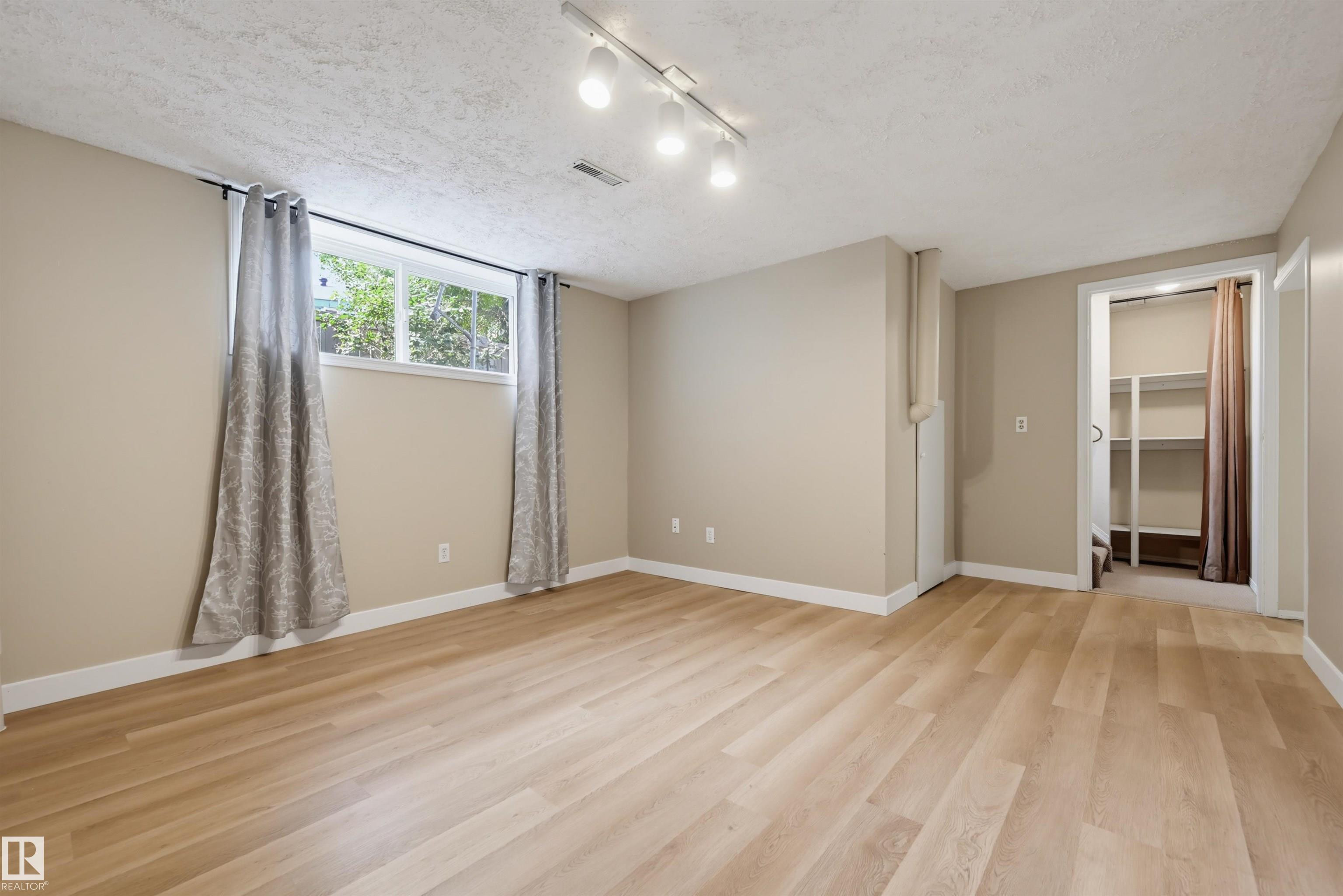 Photo 28 at 817 Erin Place NW, Thorncliffe, Edmonton