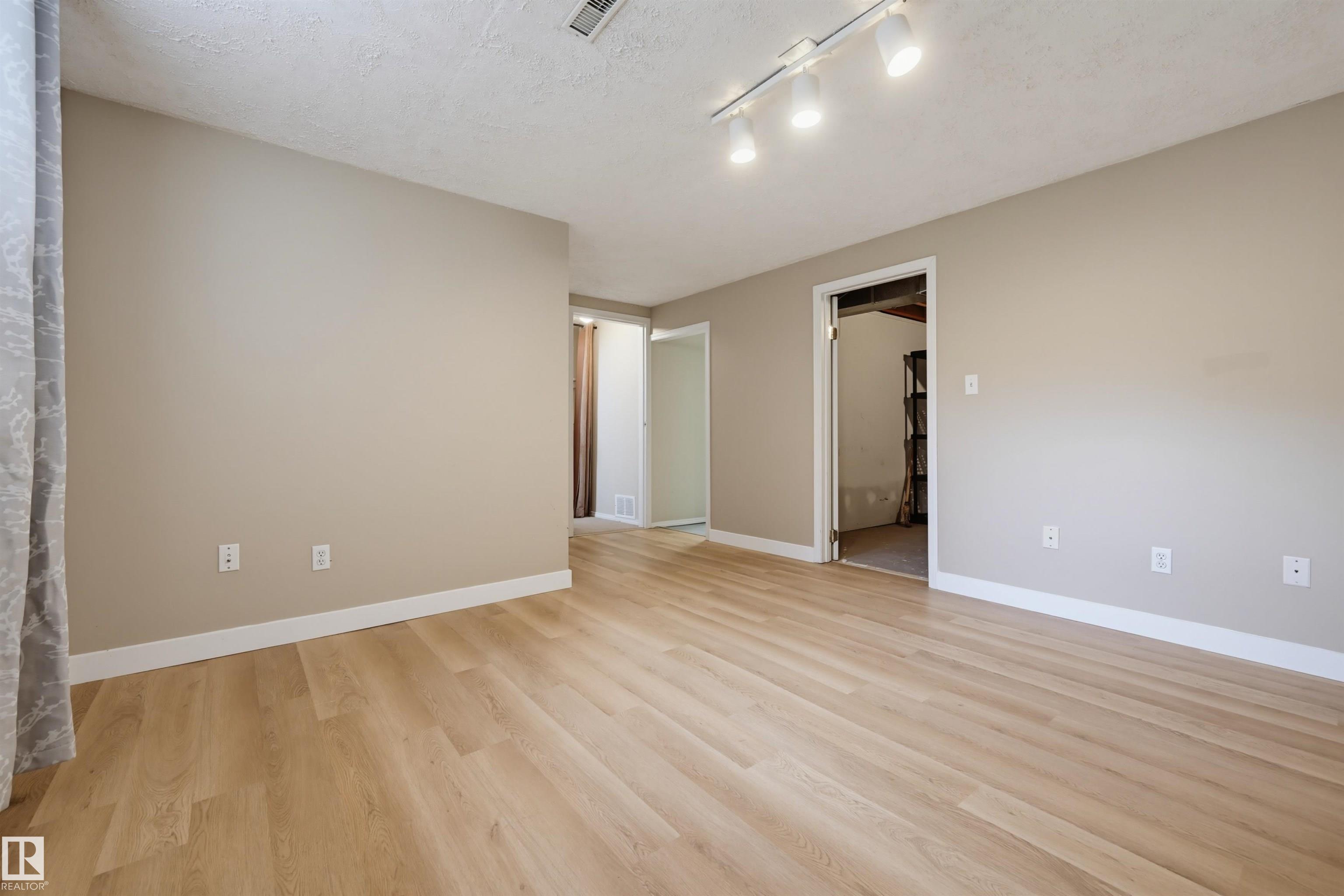 Photo 29 at 817 Erin Place NW, Thorncliffe, Edmonton