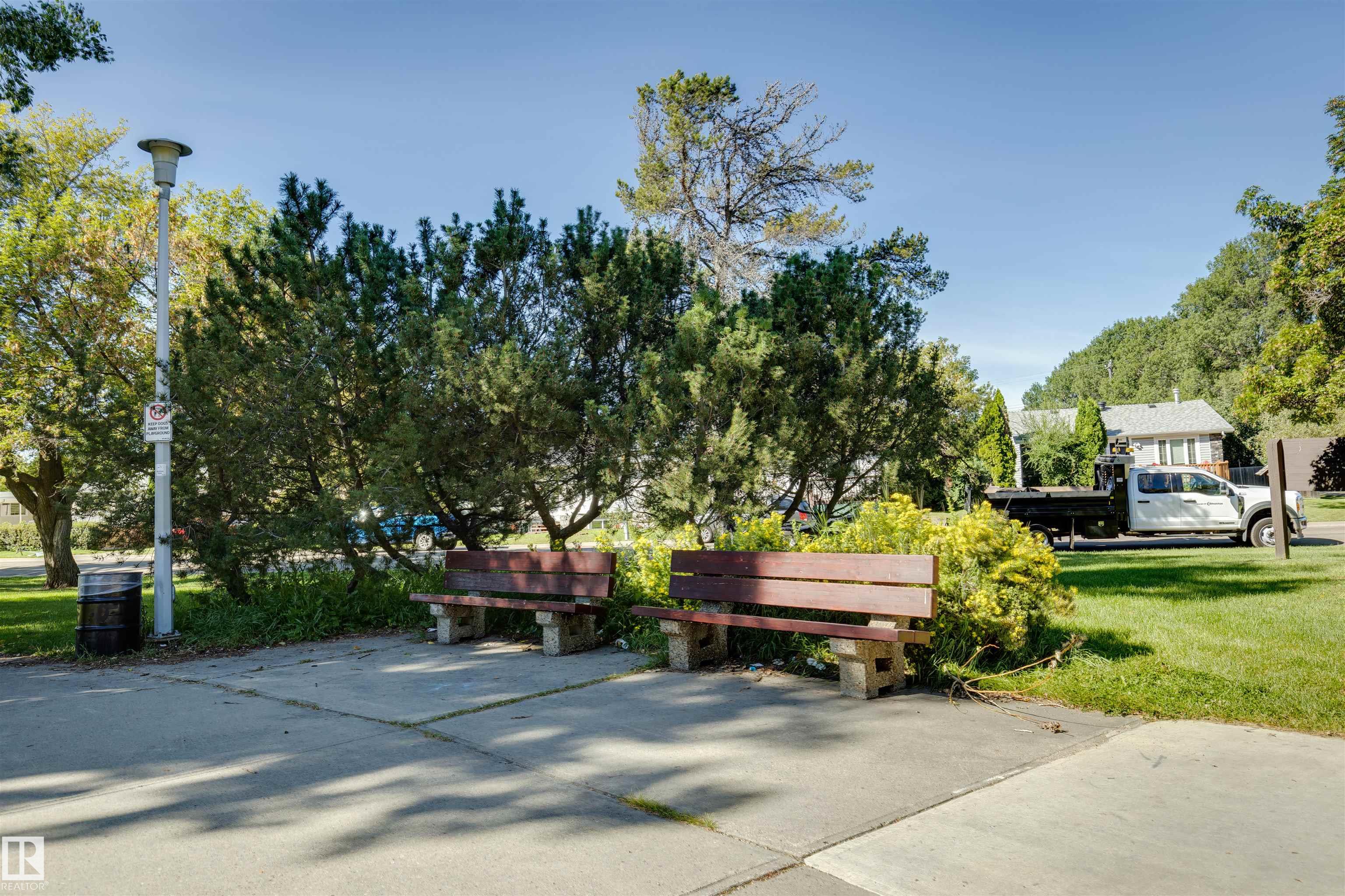 Photo 19 at 10916 151 Street NW, High Park, Edmonton