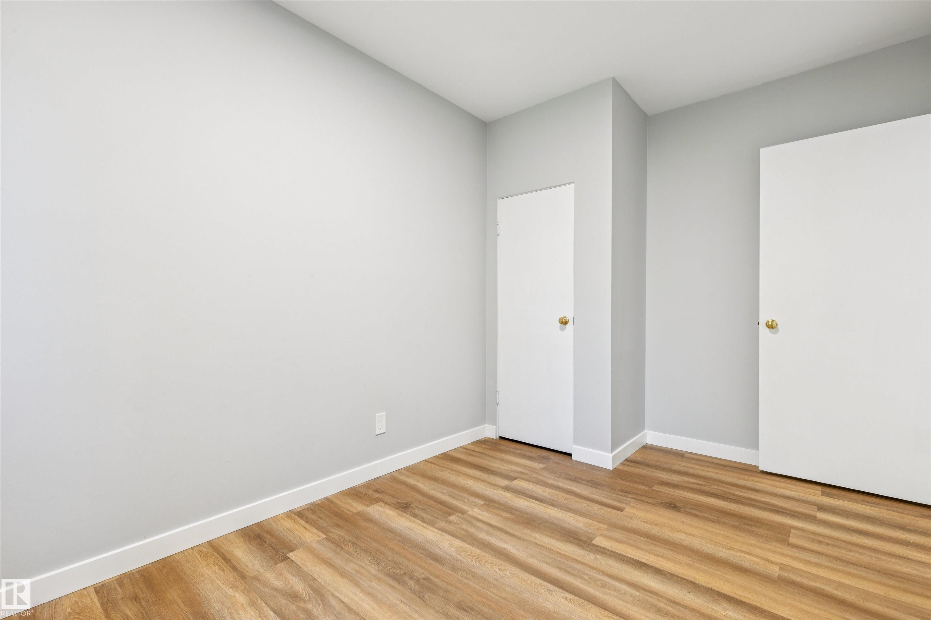 Photo 25 at 10916 151 Street NW, High Park, Edmonton