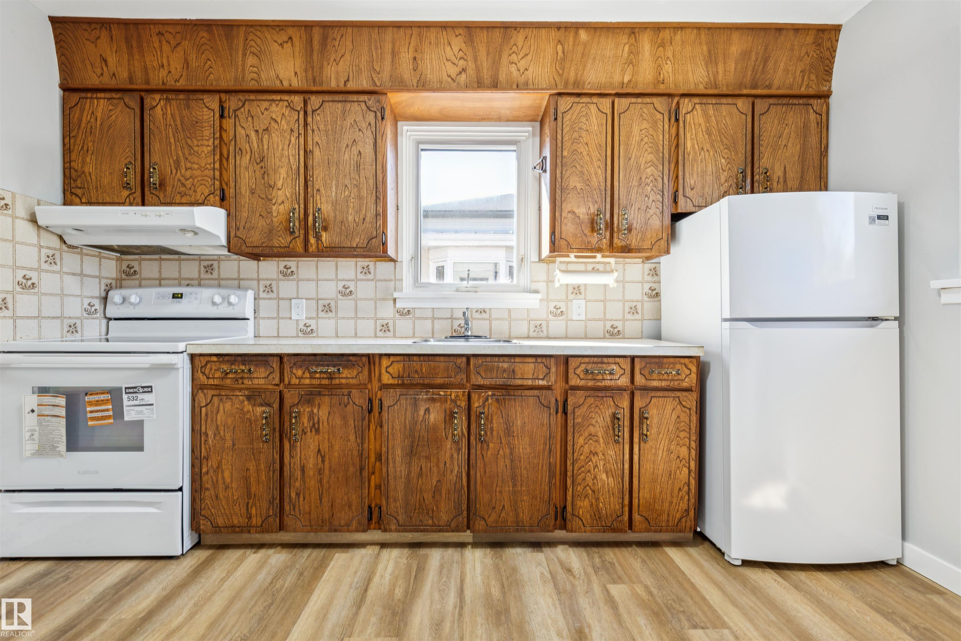 Photo 41 at 10916 151 Street NW, High Park, Edmonton