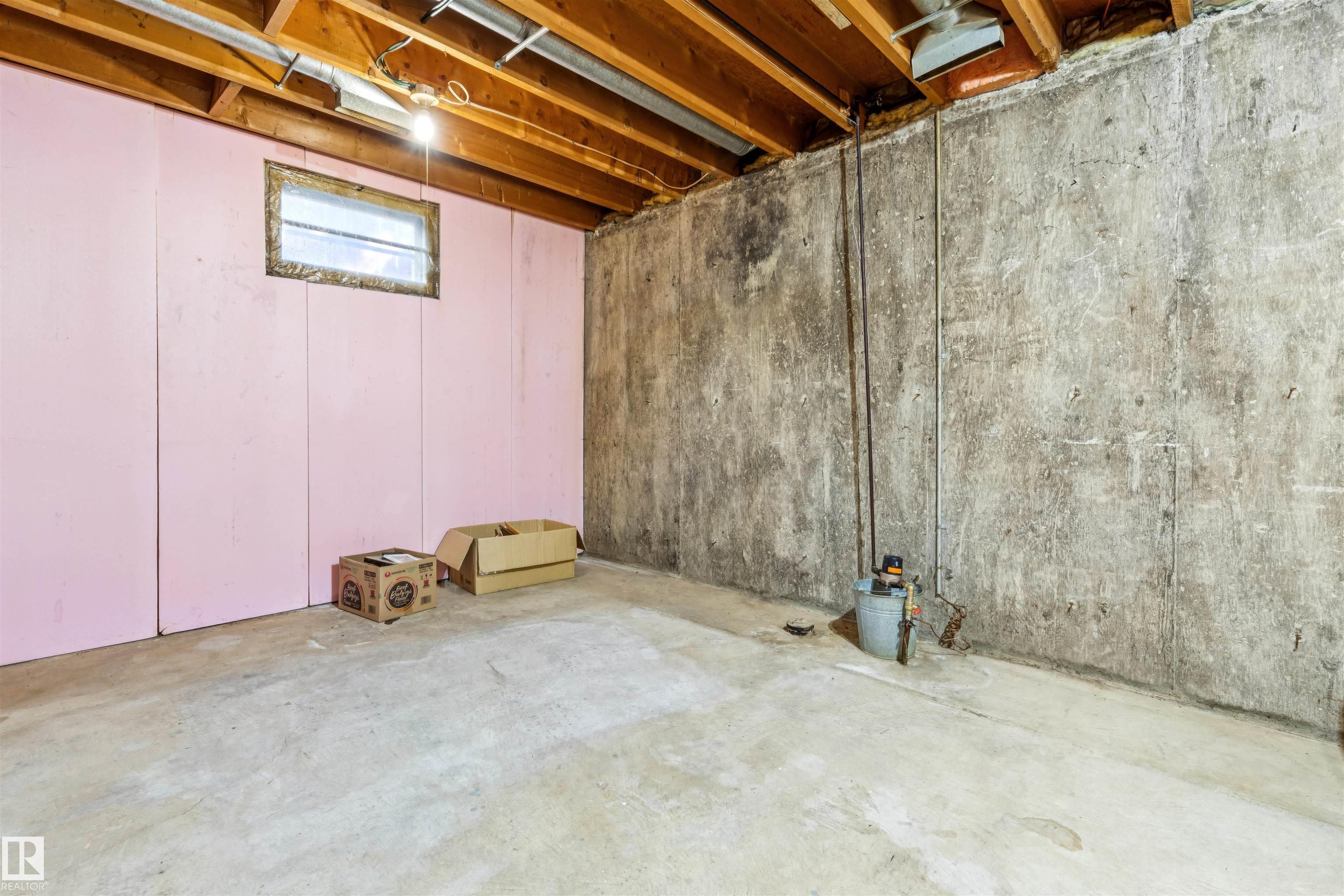 Photo 48 at 10916 151 Street NW, High Park, Edmonton