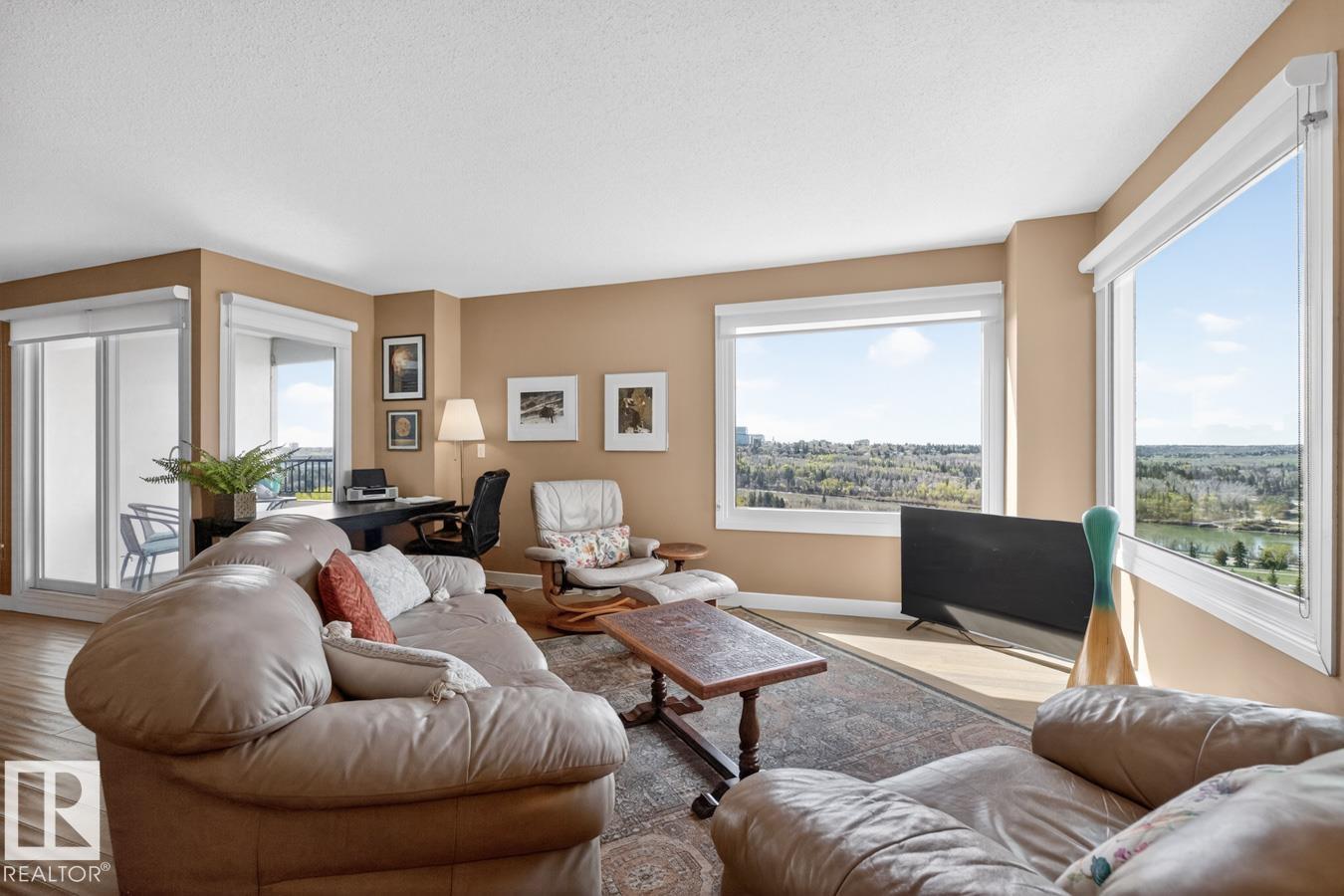 Photo 11 at 602 - 12303 Jasper Avenue NW, Wîhkwêntôwin, Edmonton
