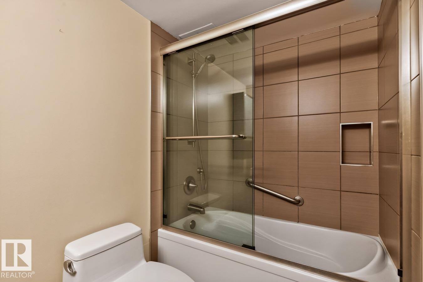 Photo 21 at 602 - 12303 Jasper Avenue NW, Wîhkwêntôwin, Edmonton