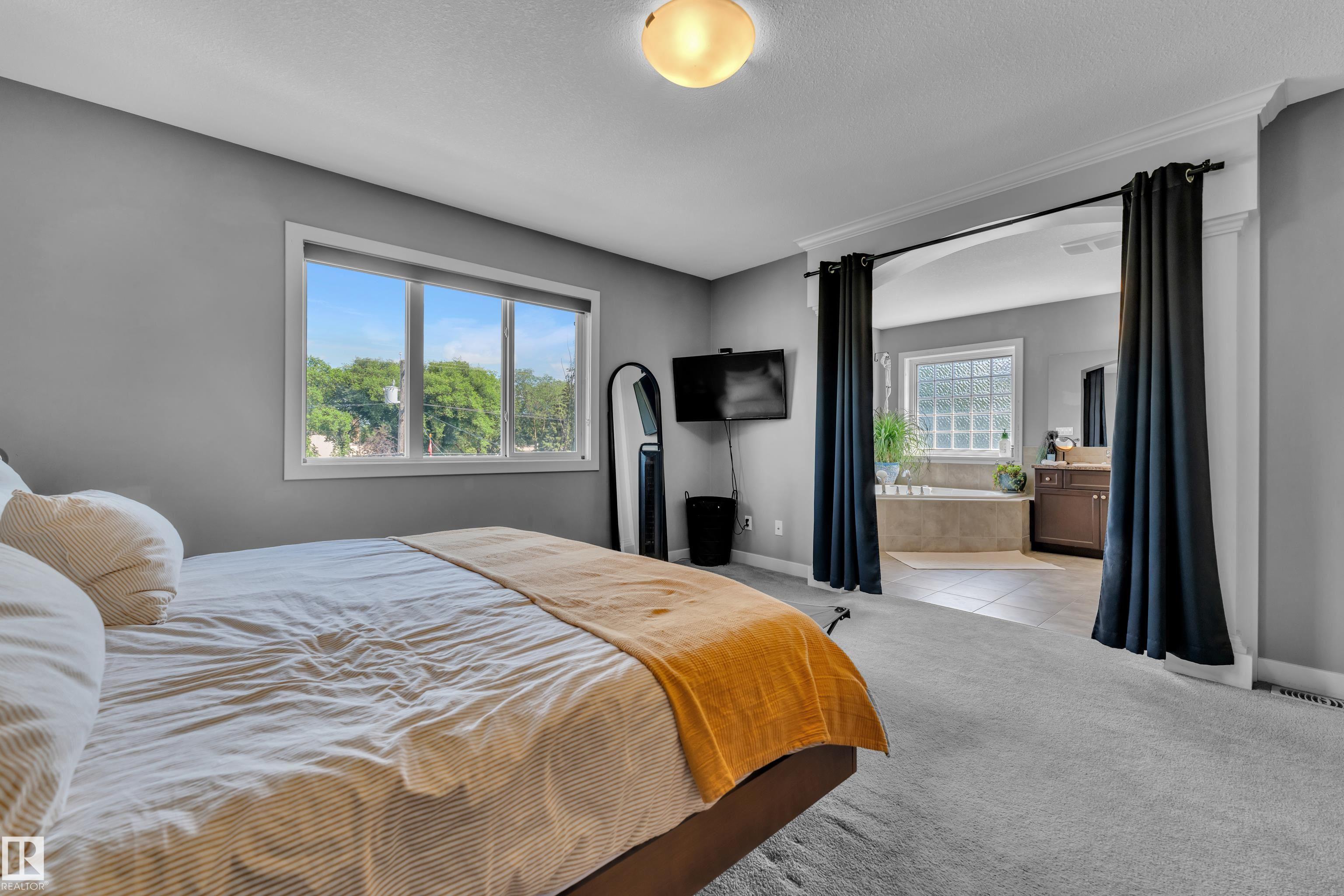 Photo 25 at 11929 63 Street NW, Montrose, Edmonton