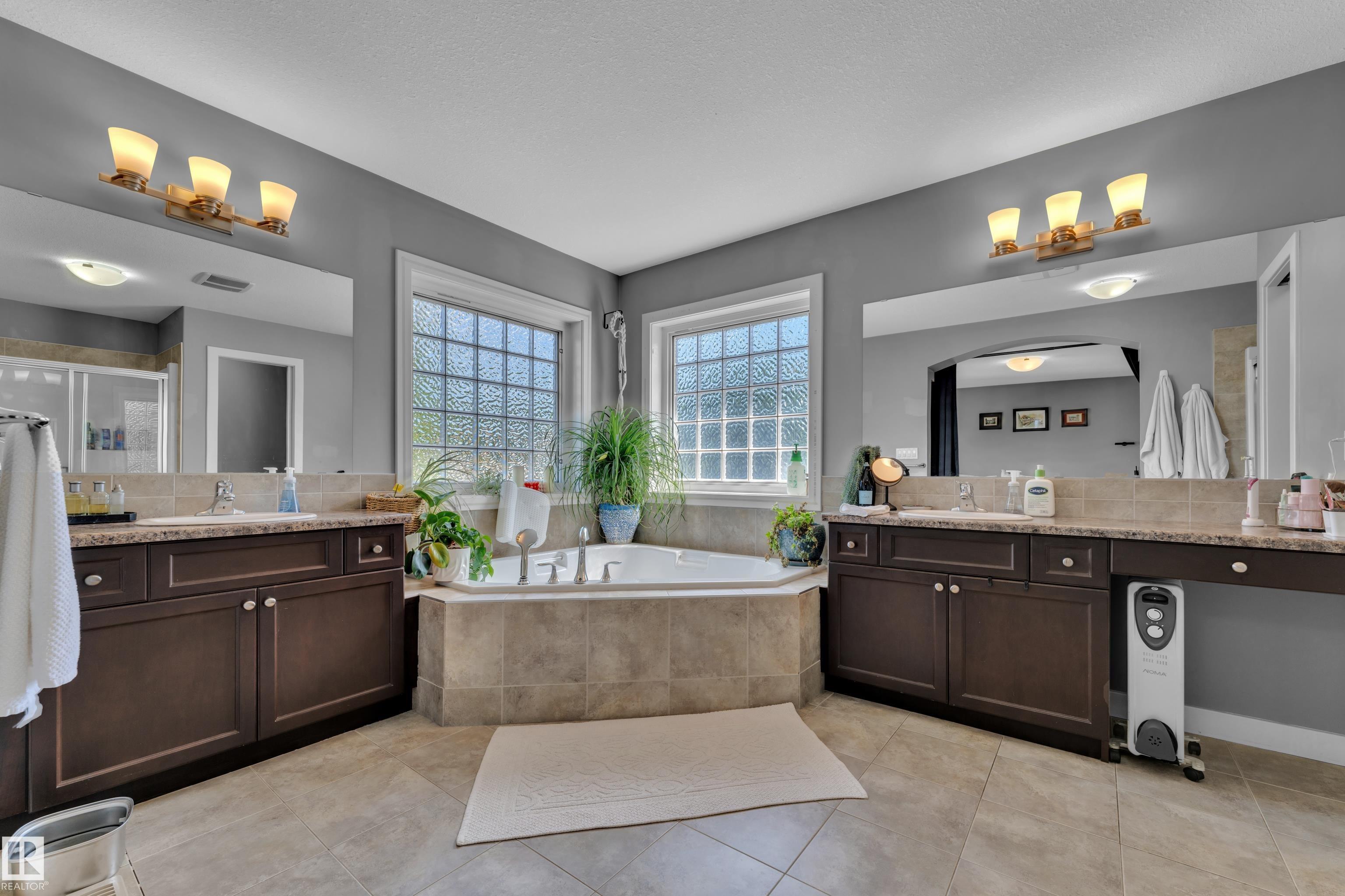 Photo 28 at 11929 63 Street NW, Montrose, Edmonton
