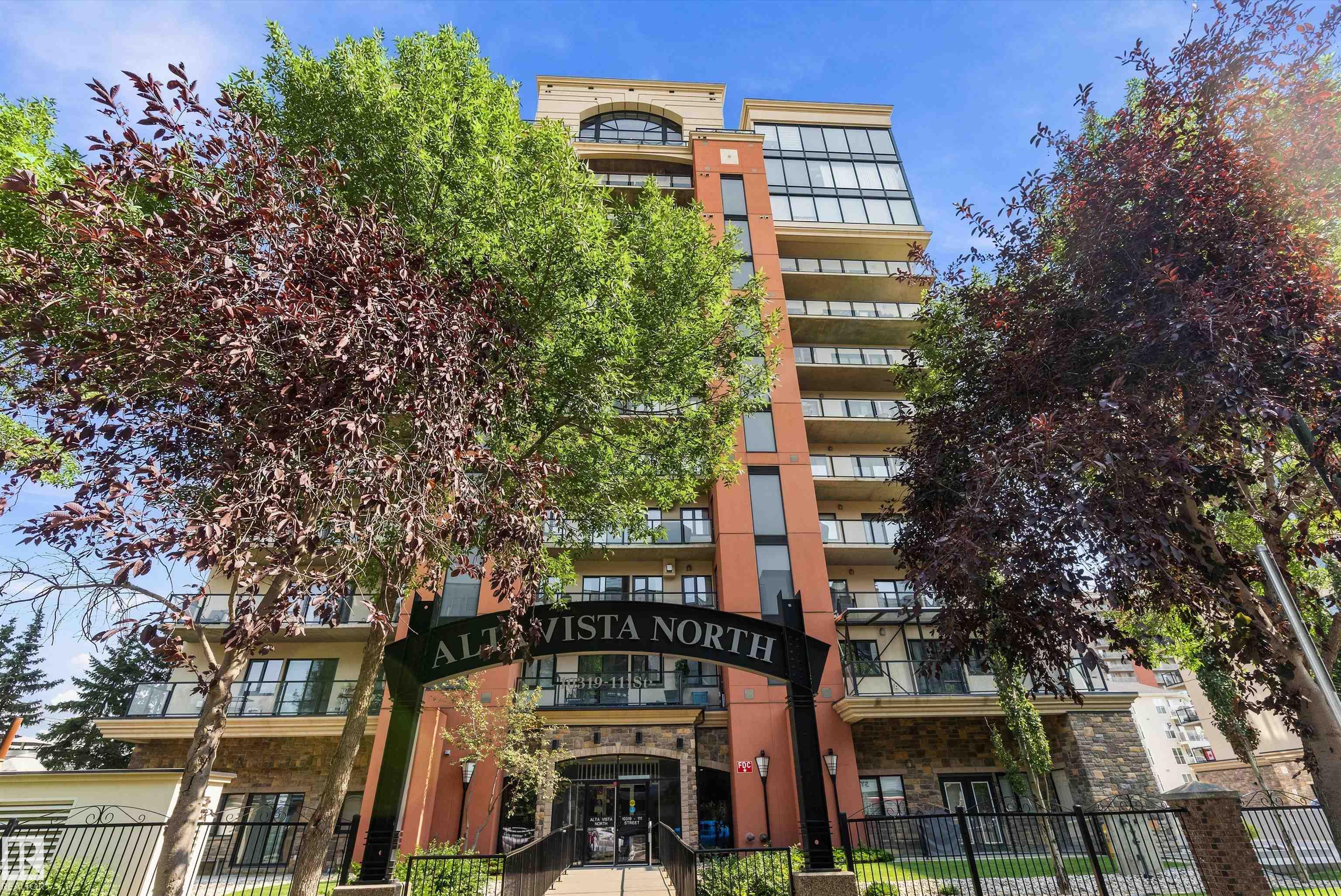 806 - 10319 111 Street NW, Downtown, Edmonton