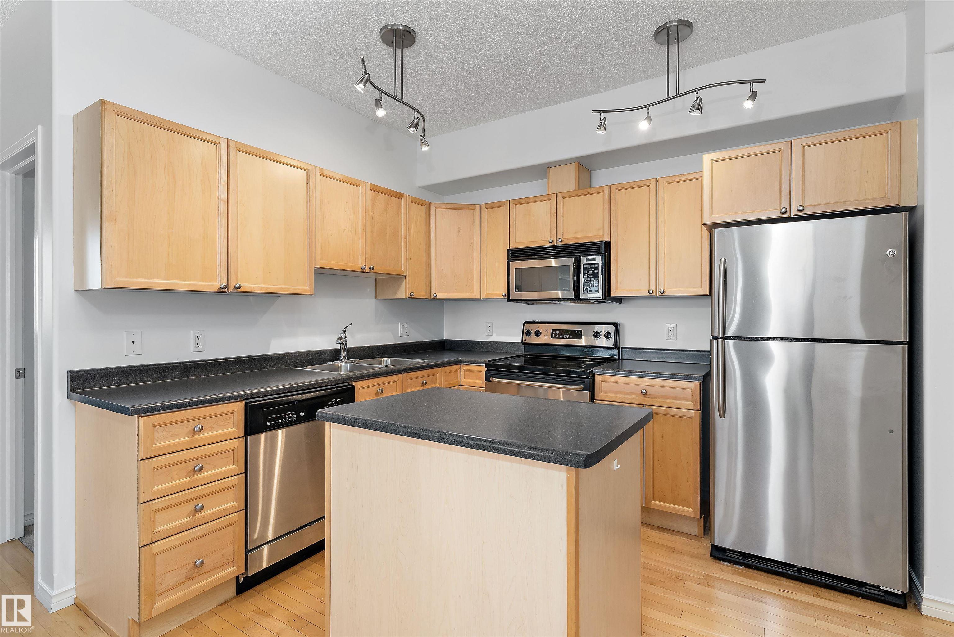 Photo 12 at 806 - 10319 111 Street NW, Downtown, Edmonton