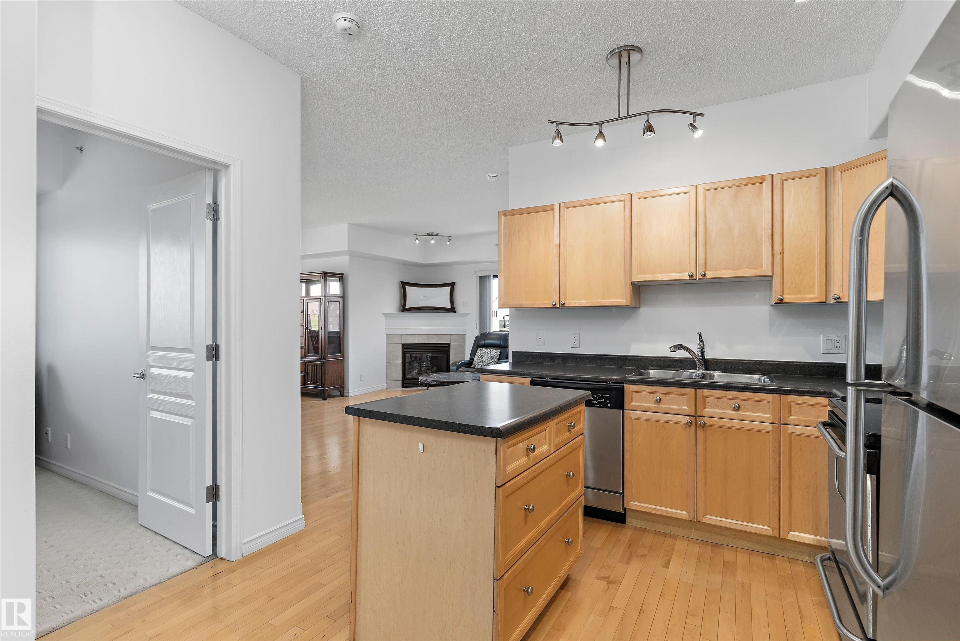 Photo 13 at 806 - 10319 111 Street NW, Downtown, Edmonton