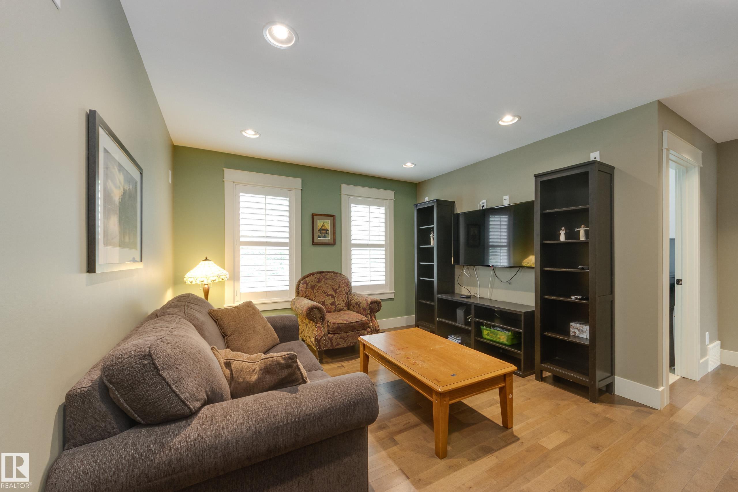 Photo 23 at 11210 60 Street NW, Highlands, Edmonton