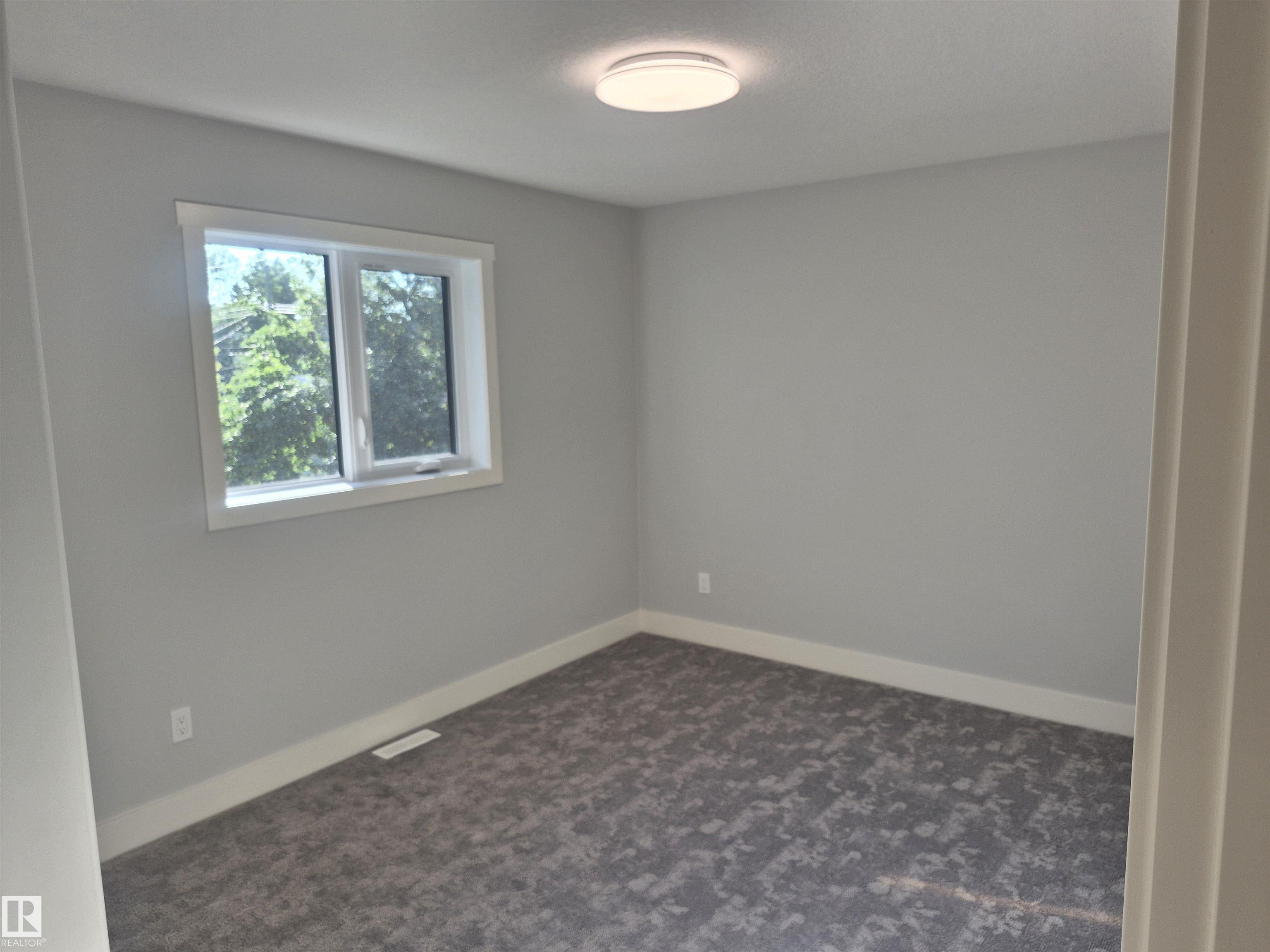 Photo 11 at 9515 75 Avenue NW, Ritchie, Edmonton