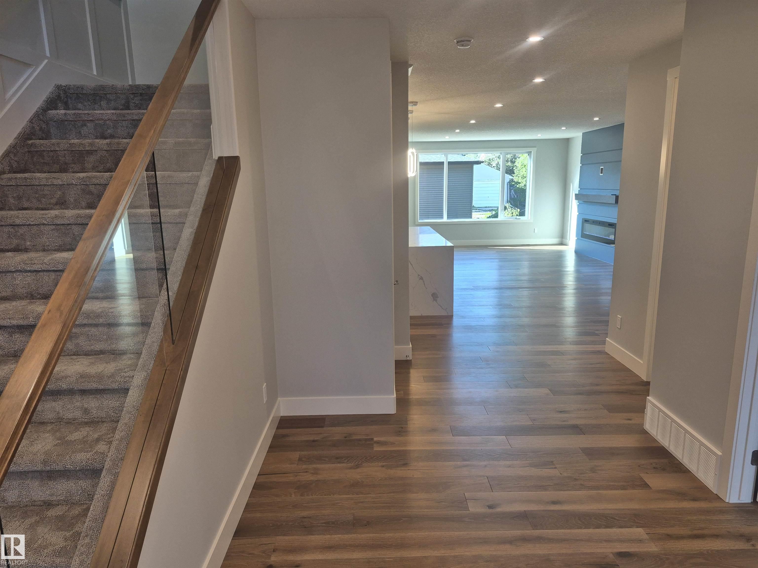 Photo 19 at 9515 75 Avenue NW, Ritchie, Edmonton