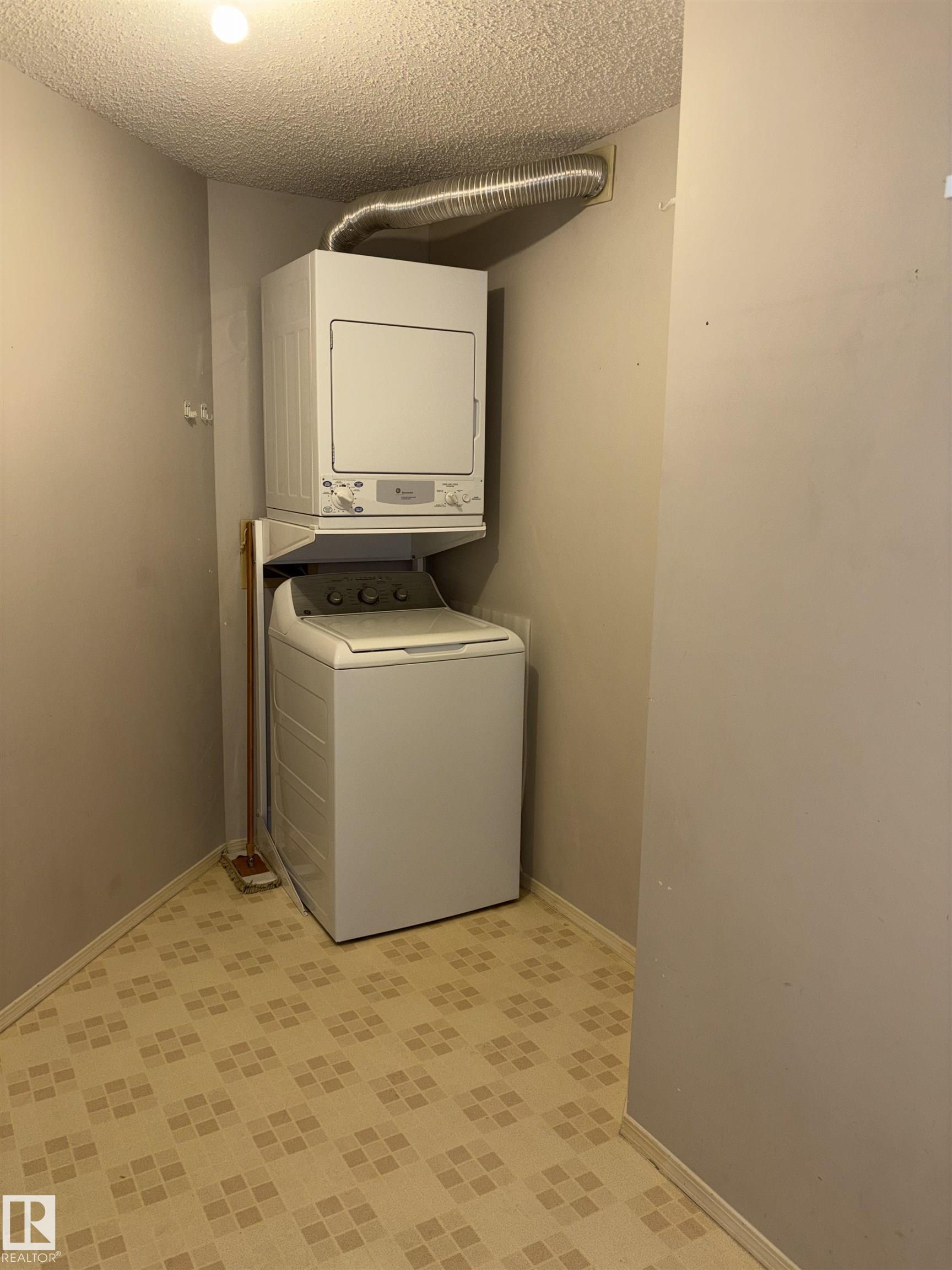 Photo 62 at 305 - 11716 100 Avenue NW, Wîhkwêntôwin, Edmonton