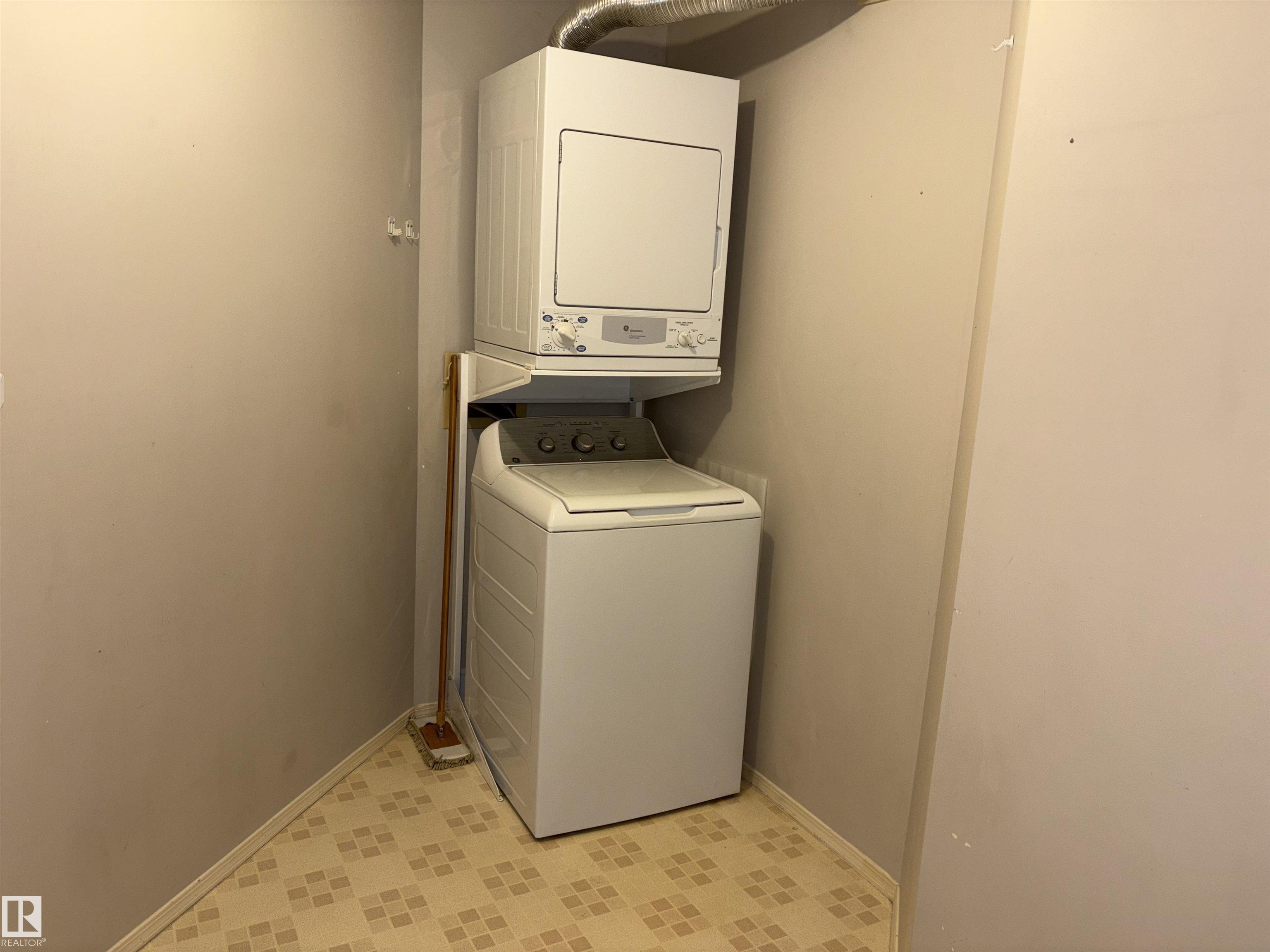 Photo 63 at 305 - 11716 100 Avenue NW, Wîhkwêntôwin, Edmonton