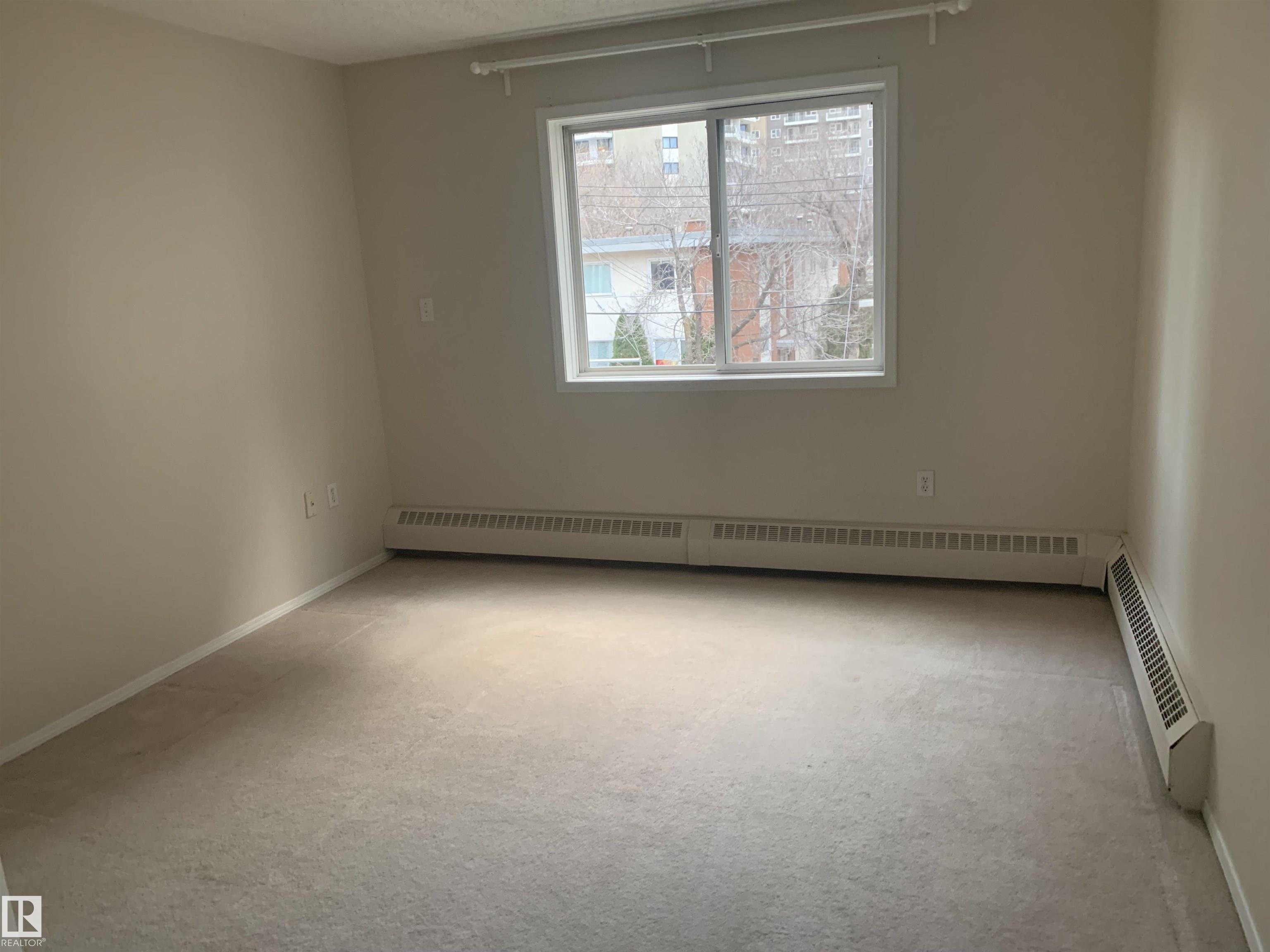 Photo 9 at 305 - 11716 100 Avenue NW, Wîhkwêntôwin, Edmonton