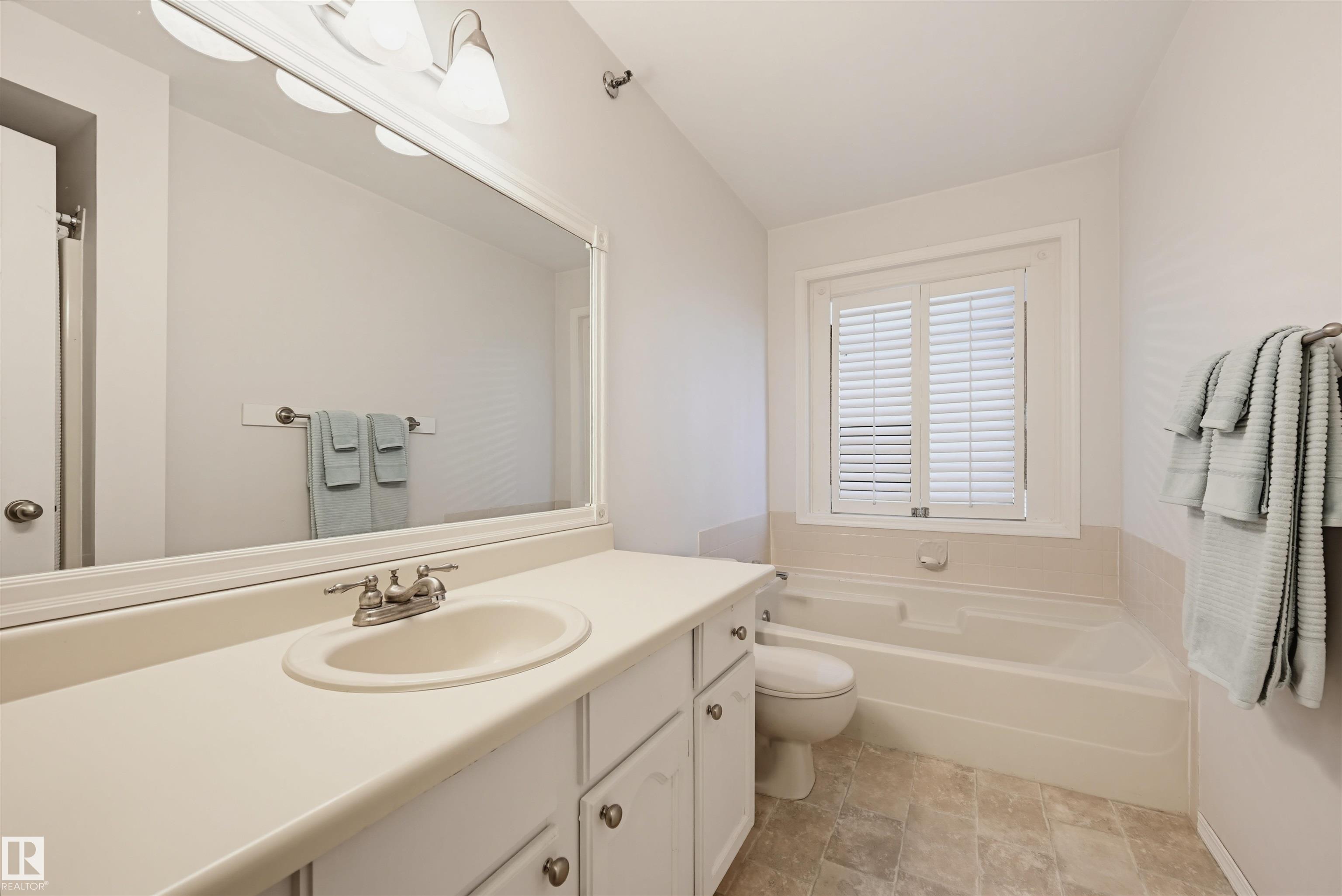Photo 23 at 403 - 10171 119 Street NW, Wîhkwêntôwin, Edmonton
