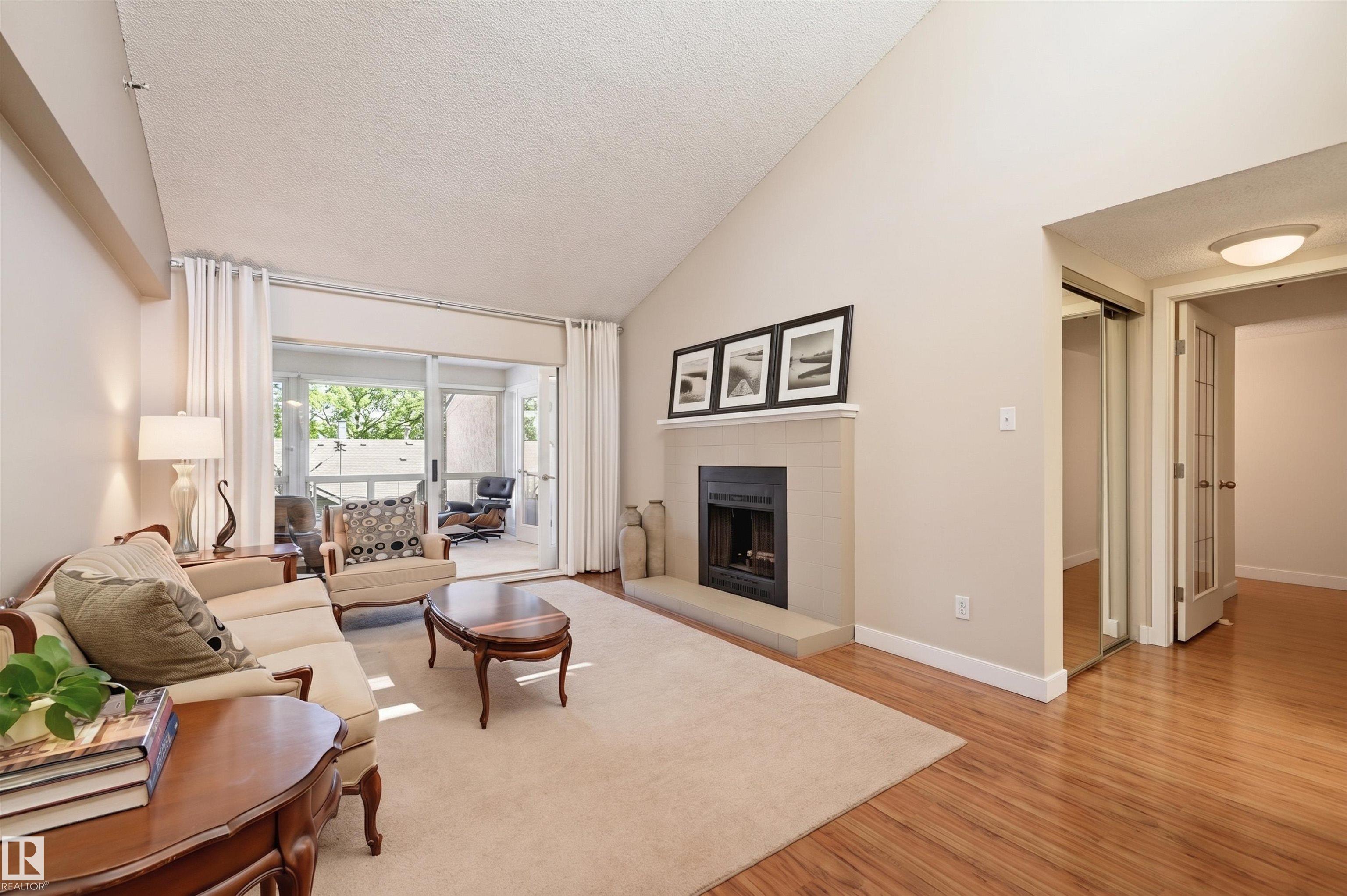 403 - 10171 119 Street NW, Wîhkwêntôwin, Edmonton