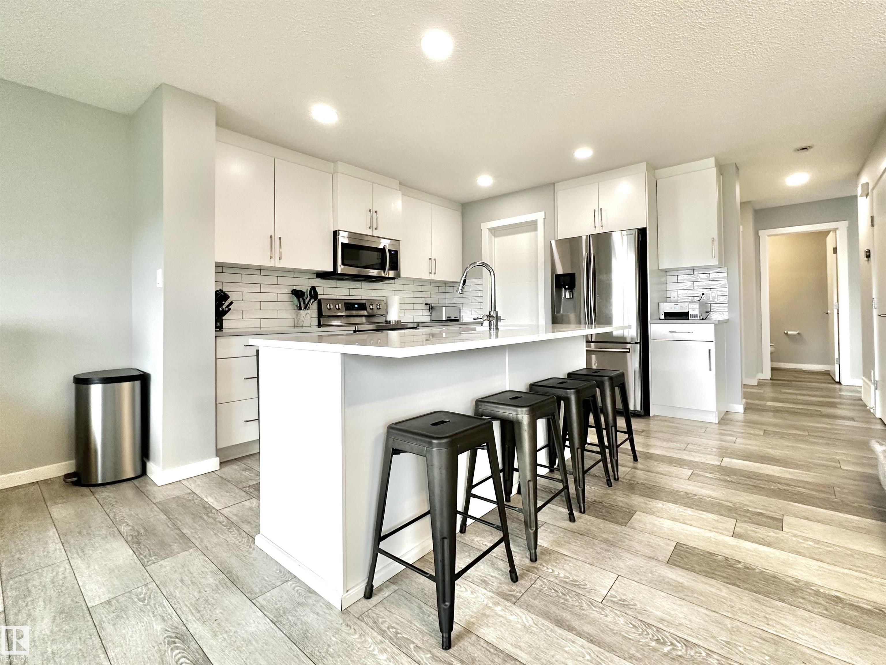 Photo 9 at 20947 95 Avenue NW, Webber Greens, Edmonton