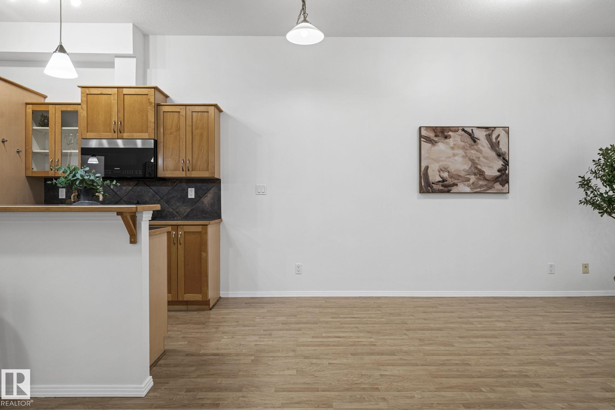 Photo 14 at 308 - 10147 112 Street NW, Wîhkwêntôwin, Edmonton