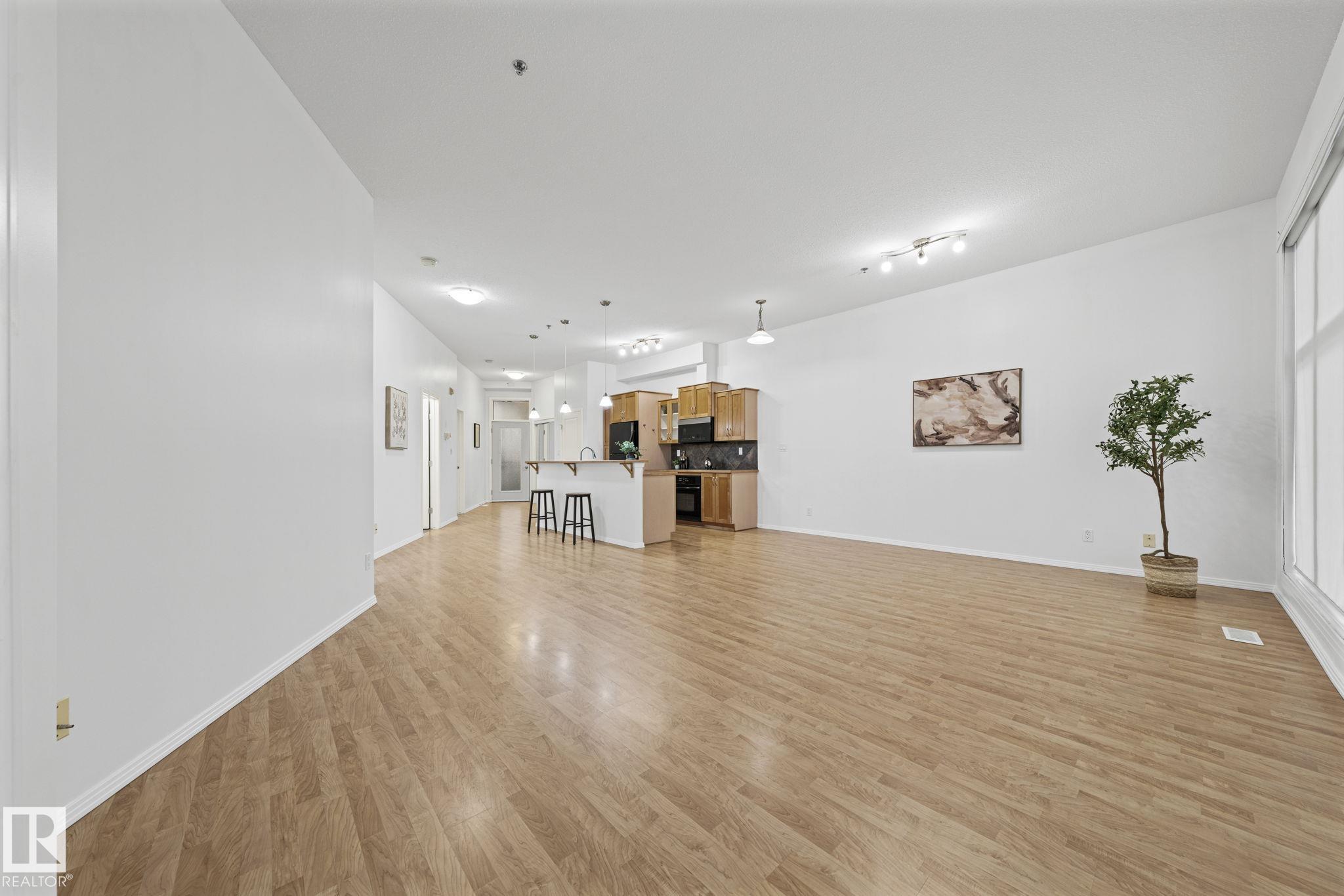 Photo 15 at 308 - 10147 112 Street NW, Wîhkwêntôwin, Edmonton