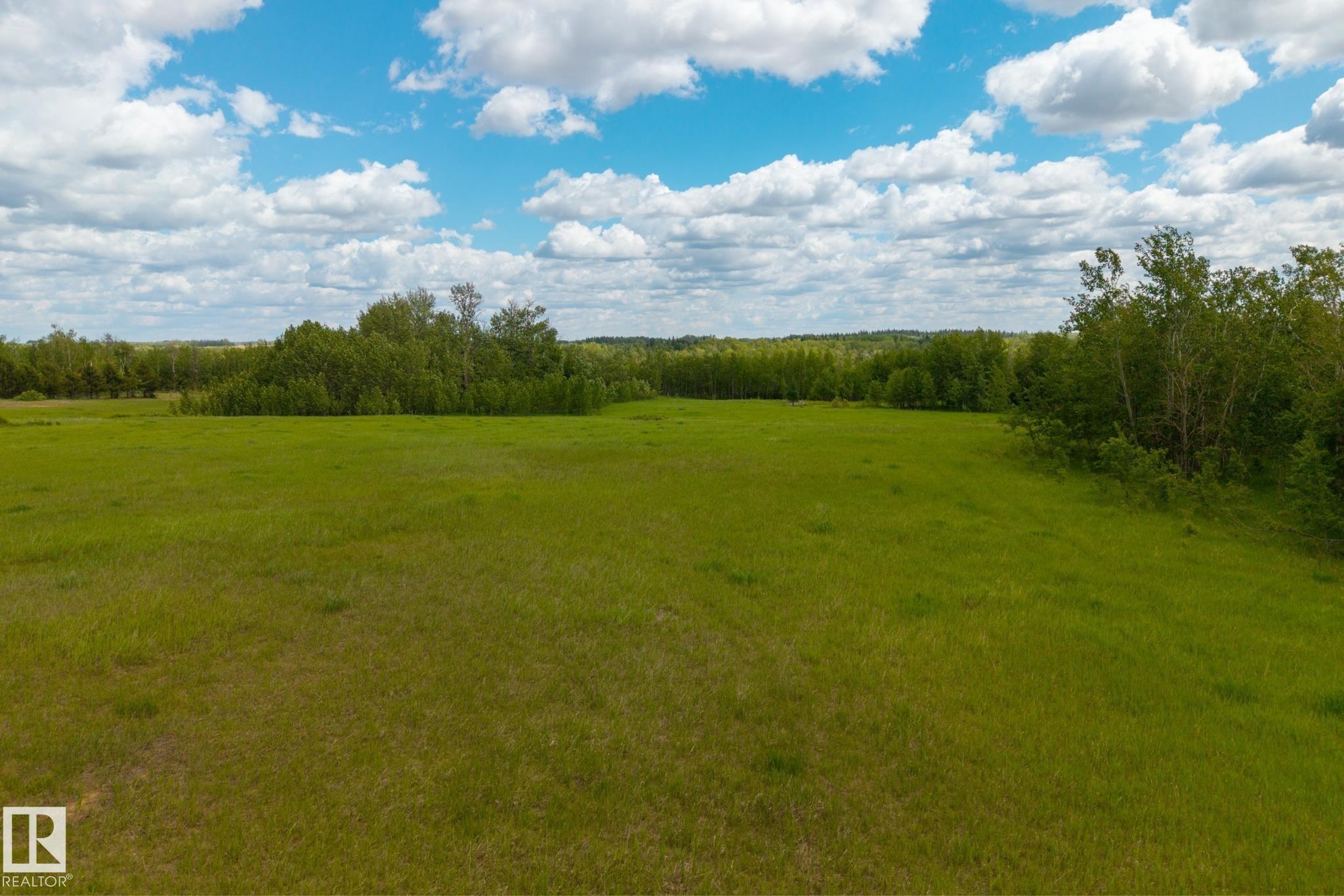 Photo 11 at 20321 Victoria Trail, None, Rural Sturgeon County