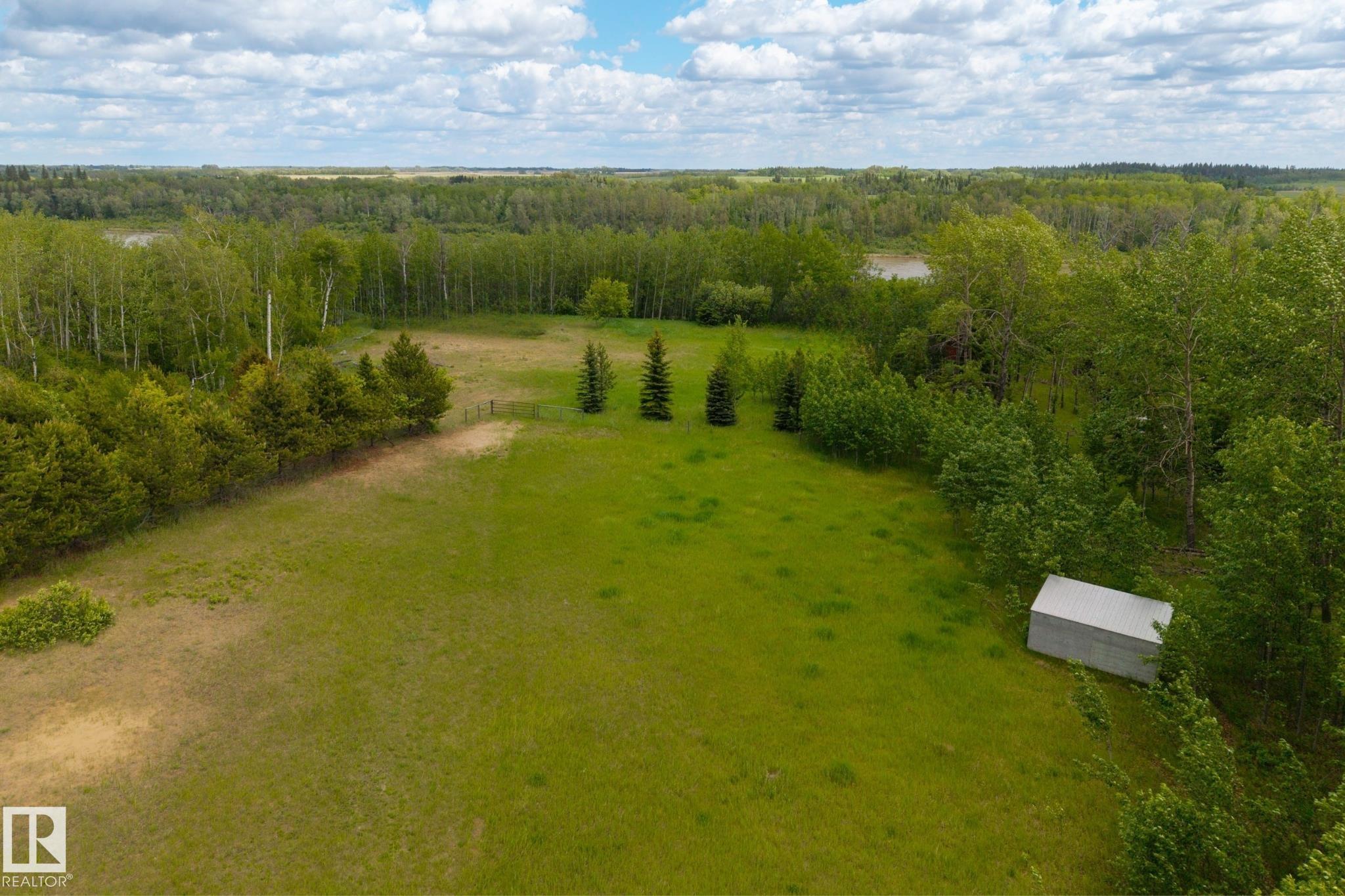 Photo 12 at 20321 Victoria Trail, None, Rural Sturgeon County