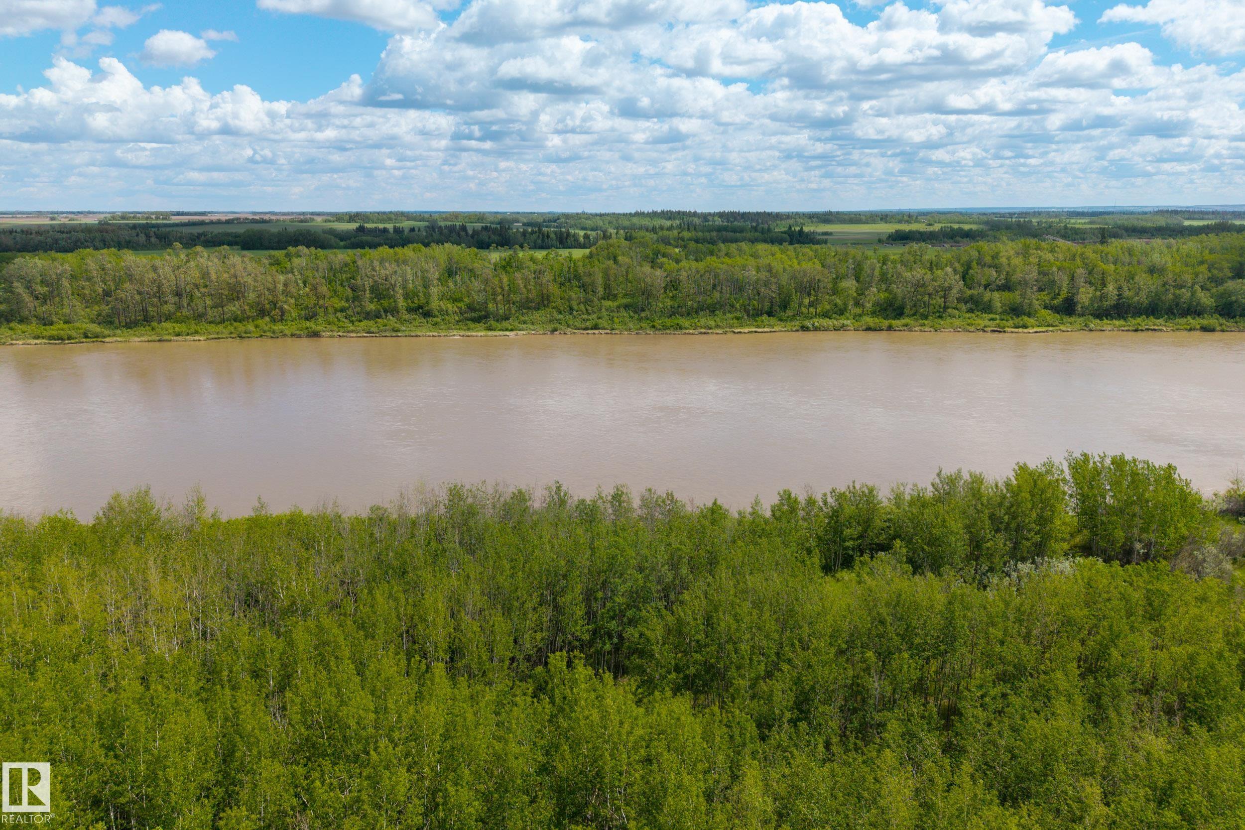 Photo 15 at 20321 Victoria Trail, None, Rural Sturgeon County