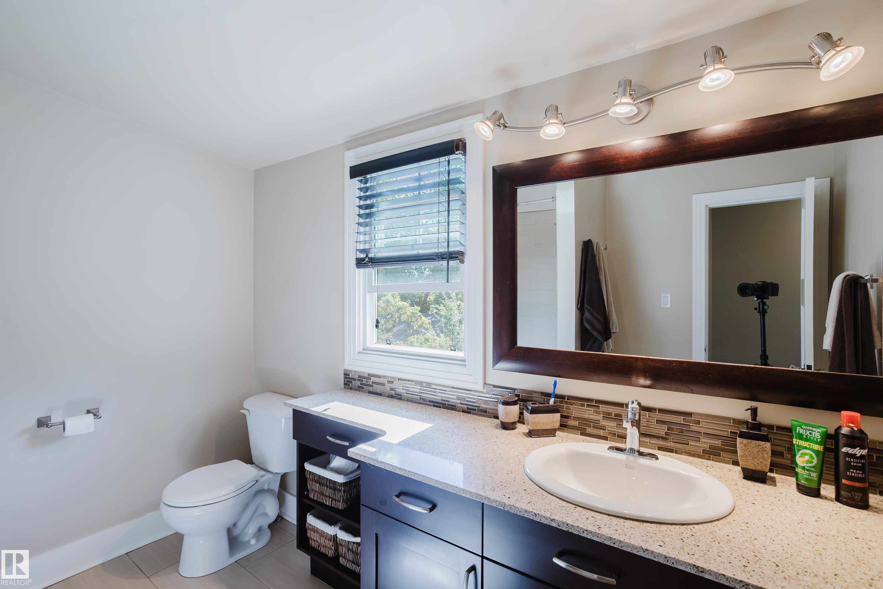 Photo 34 at 11231 126 Street NW, Inglewood, Edmonton