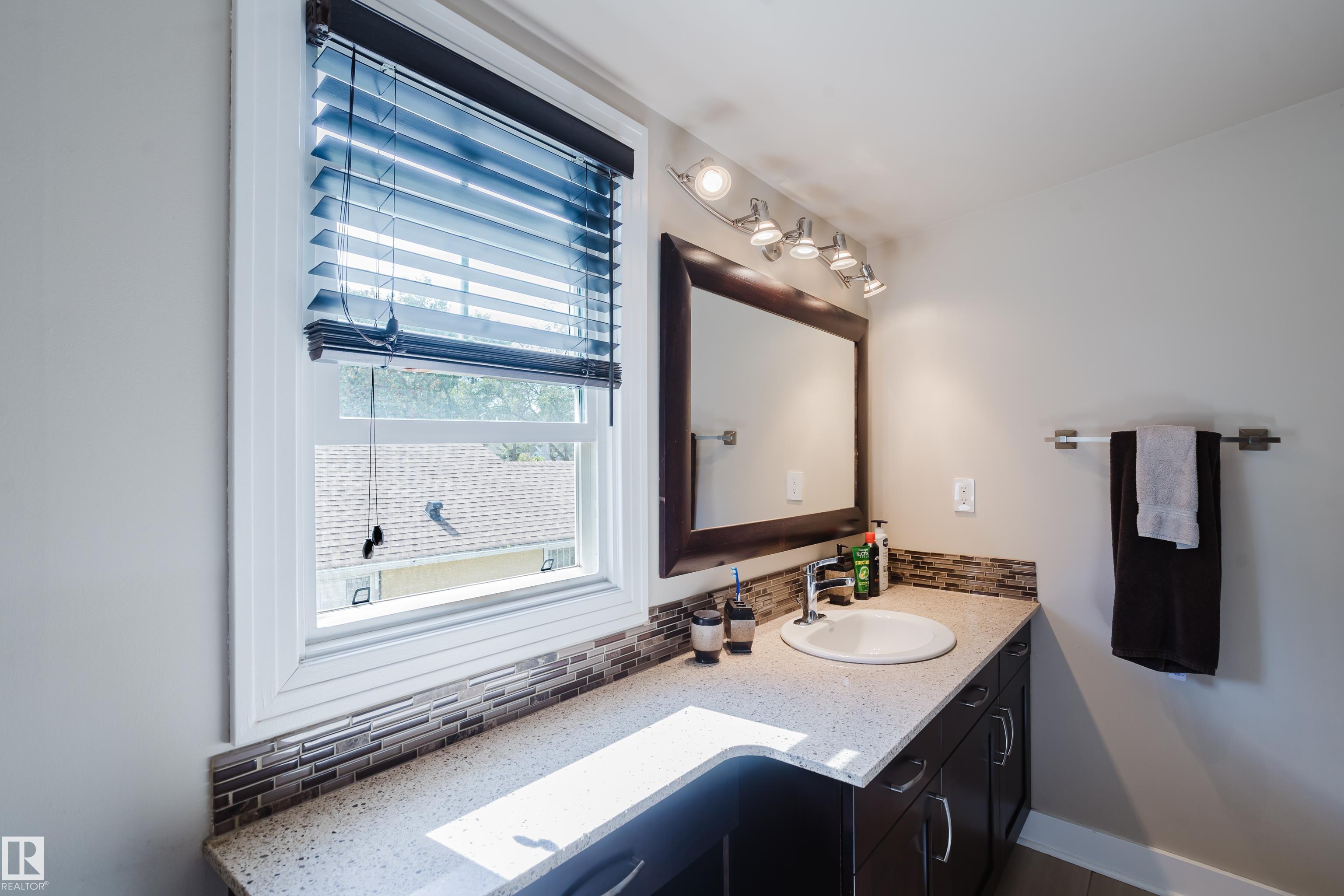 Photo 36 at 11231 126 Street NW, Inglewood, Edmonton