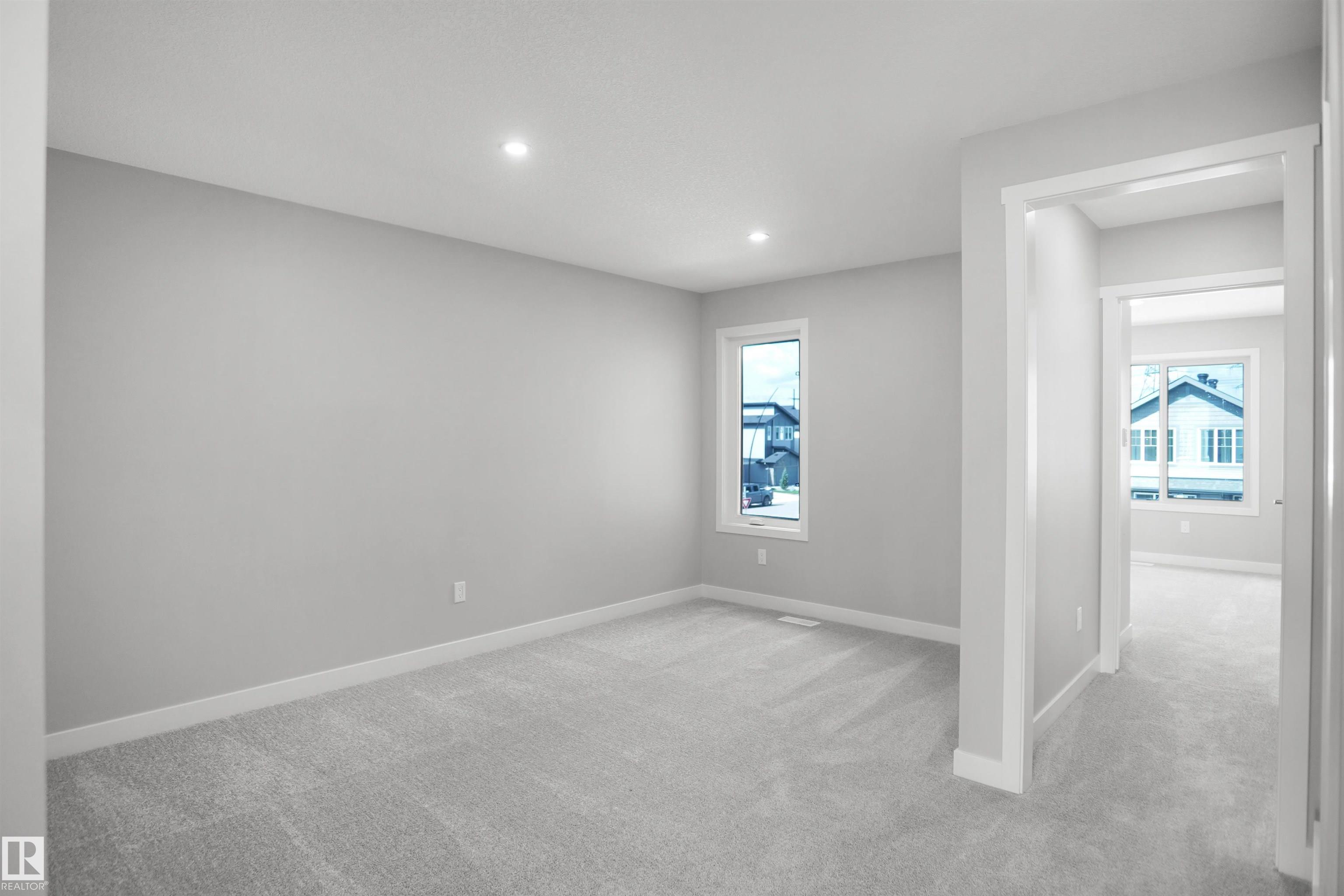 https://zimg.paragon.ice.com/ParagonImages/Property/PM/RAE/225419447/16/0/0/602d493e6e1b3bf5a69c6d9d17f1fef8/1/71f18a04b39e349cbdd6e340c741128b/225419447-b342a51b-8cc4-4b2d-8c5a-8a792be59dd0.JPG