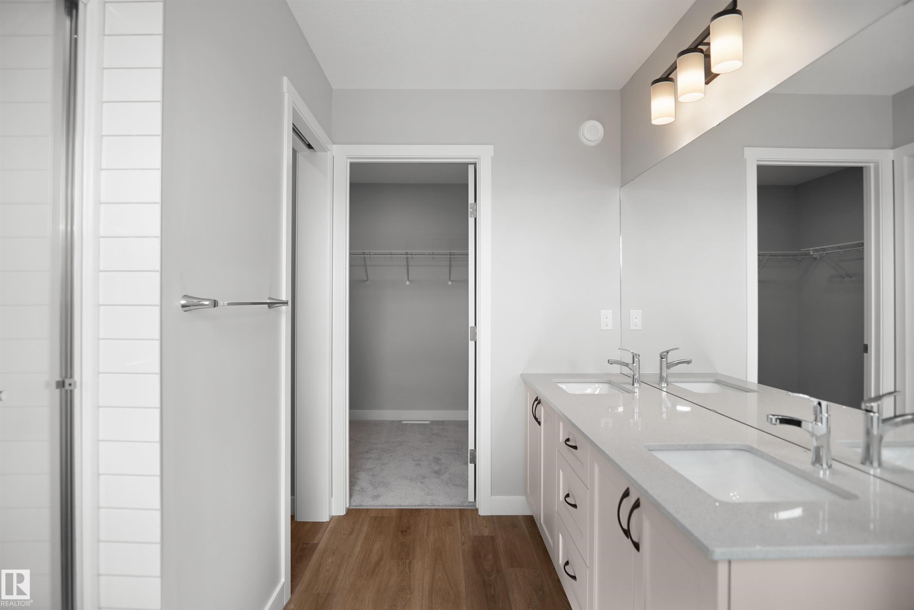 https://zimg.paragon.ice.com/ParagonImages/Property/PM/RAE/225419447/20/0/0/1150f4fa217a6492b2c33727355ce44d/1/71f18a04b39e349cbdd6e340c741128b/225419447-e305c109-ff83-4044-9746-9b8796c8f65f.JPG