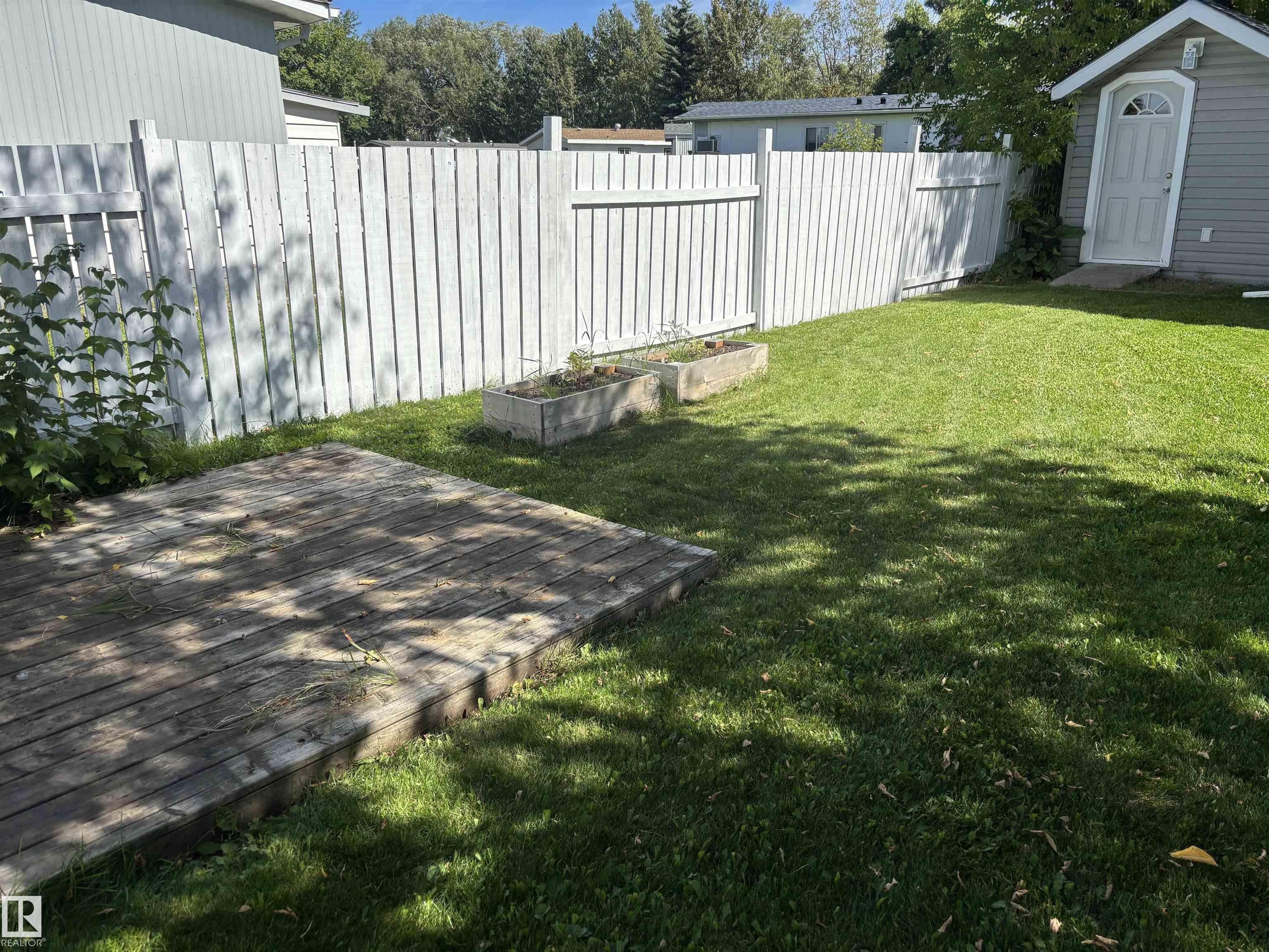 https://zimg.paragon.ice.com/ParagonImages/Property/PM/RAE/225419448/25/0/0/1d84876281a6ec5d55720ed78e9e7558/1/b15d8f352621f3663c8668e035c3561f/225419448-fcbb2db9-c827-4720-af0d-ddfbcc0eff6e.JPG