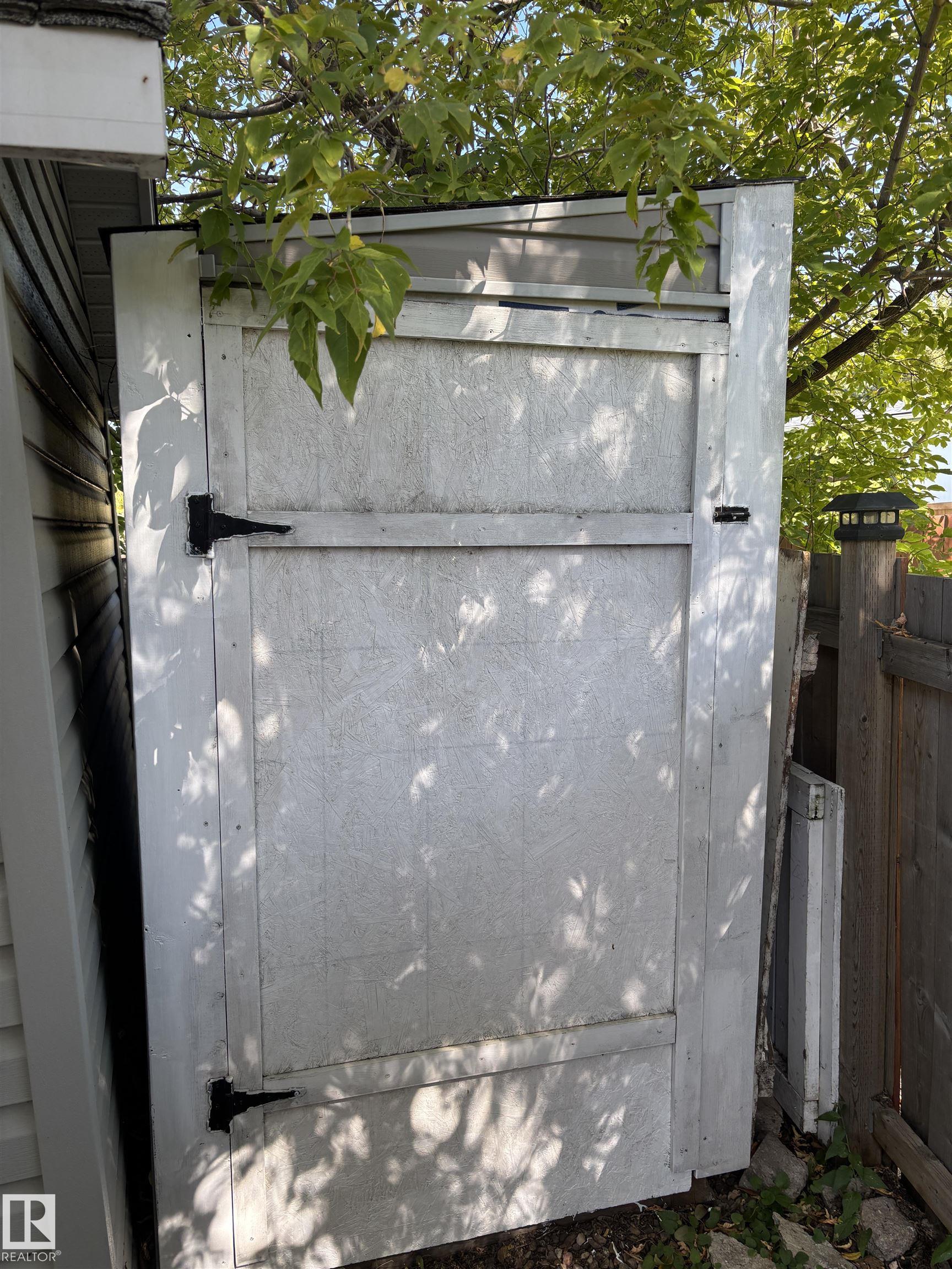 https://zimg.paragon.ice.com/ParagonImages/Property/PM/RAE/225419448/33/0/0/2b1691355338afd431a7b417ba9c5da2/1/b15d8f352621f3663c8668e035c3561f/225419448-c9464e48-919e-4894-970b-295a0d623313.JPG