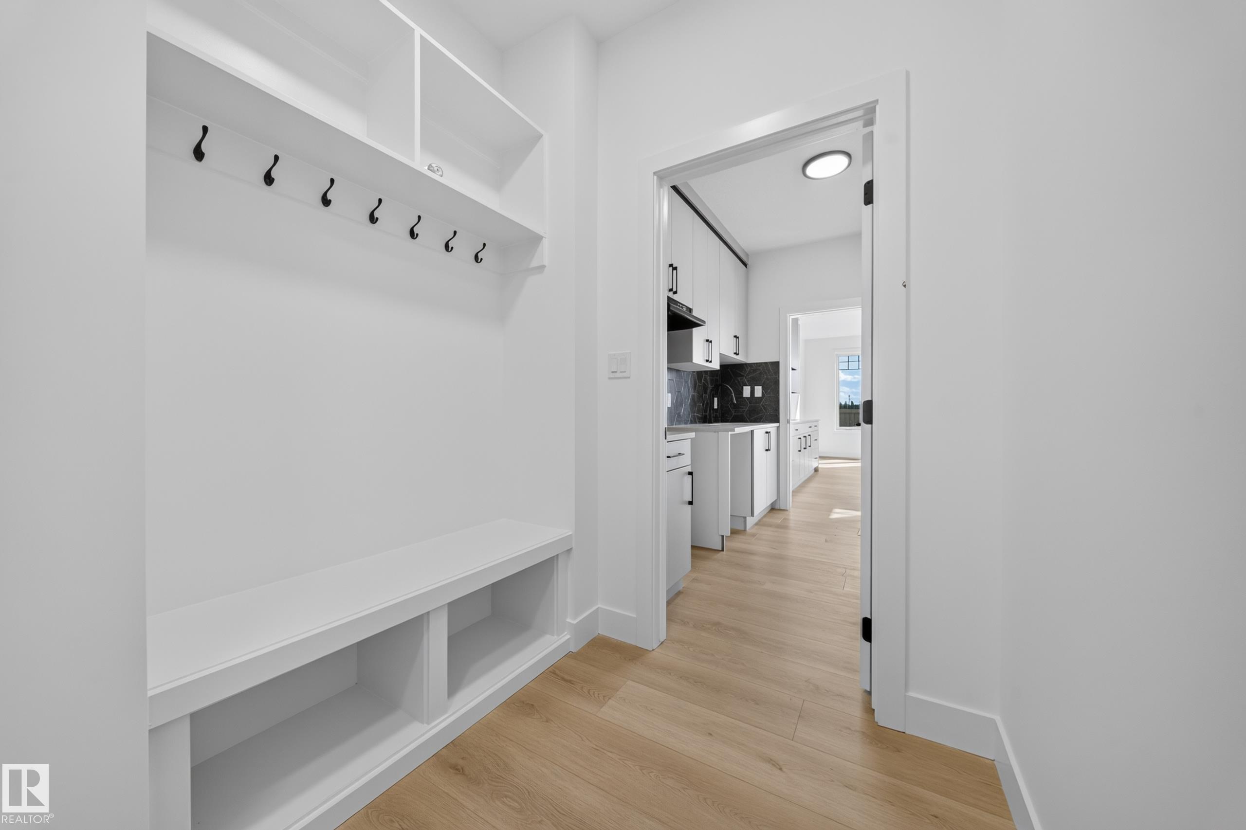 Photo 16 at 3119 9 Street NW, Maple Crest, Edmonton