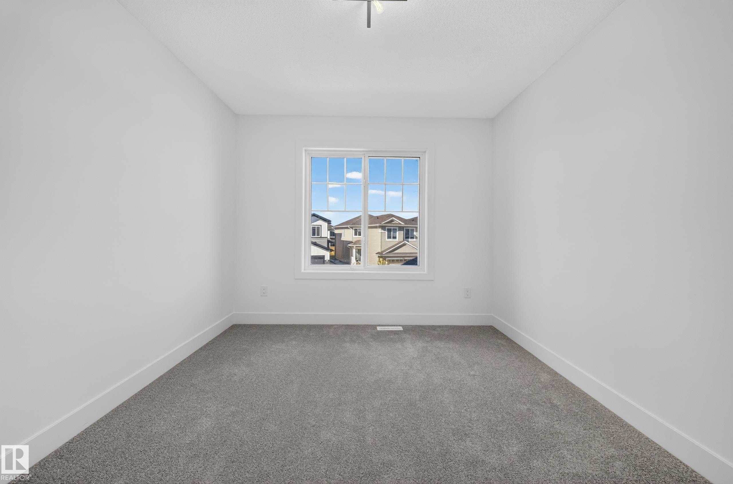 Photo 31 at 3119 9 Street NW, Maple Crest, Edmonton