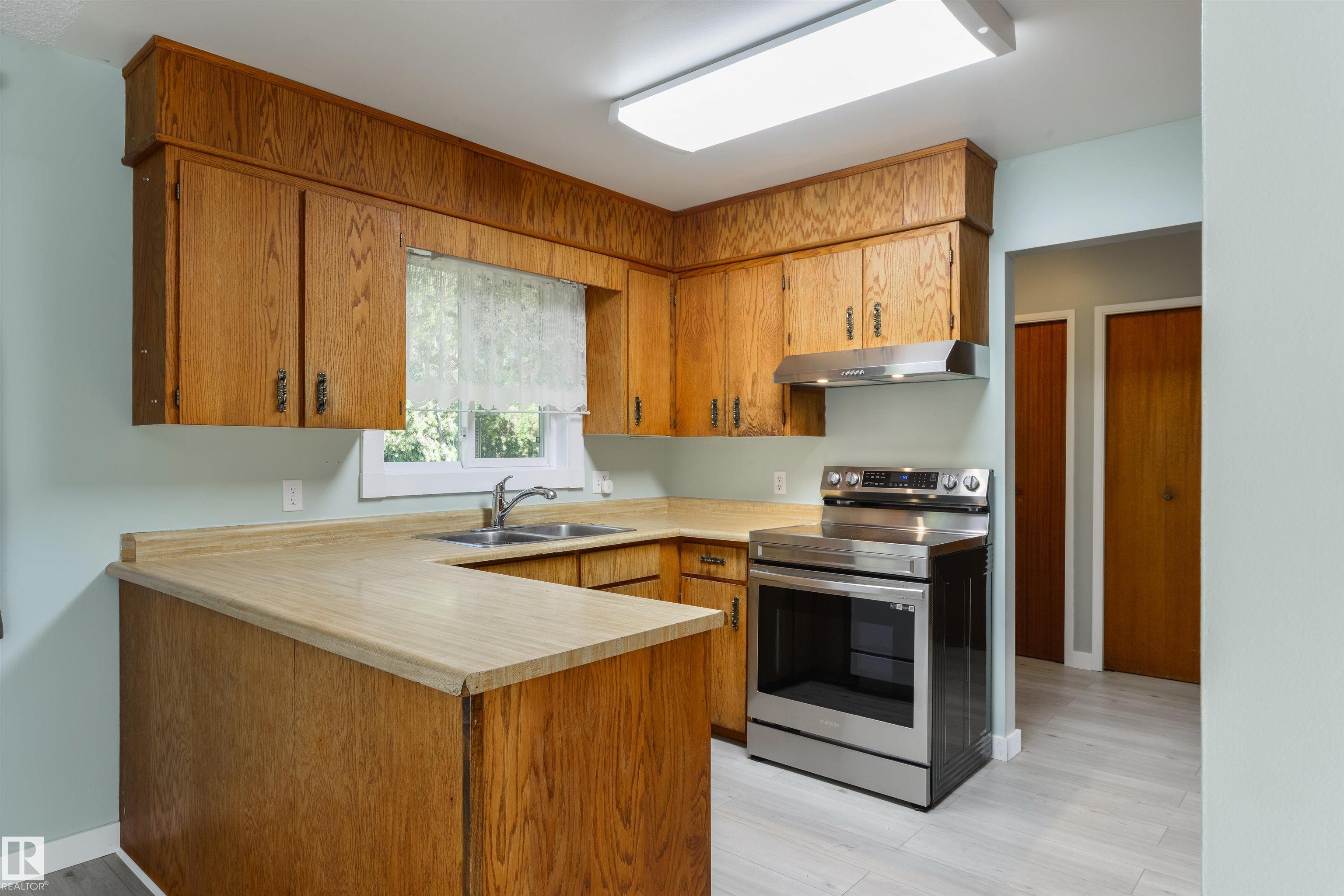 Photo 13 at 4 - 2103 Twp Road 525 B, Heatherlea, Rural Parkland County