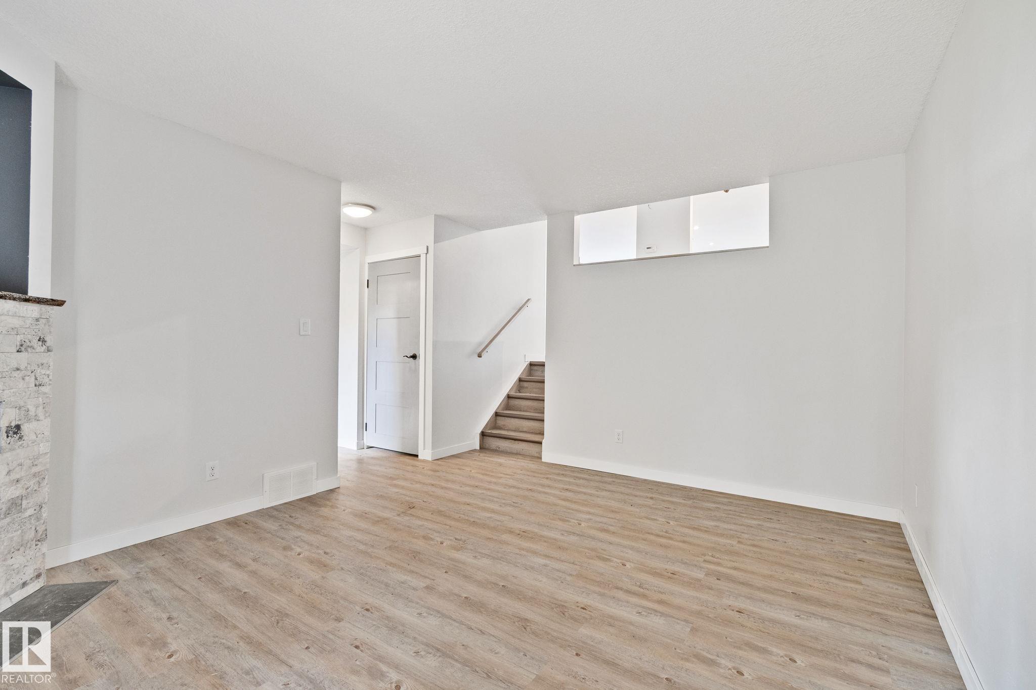 Photo 27 at 703 Grandin Drive, Morinville