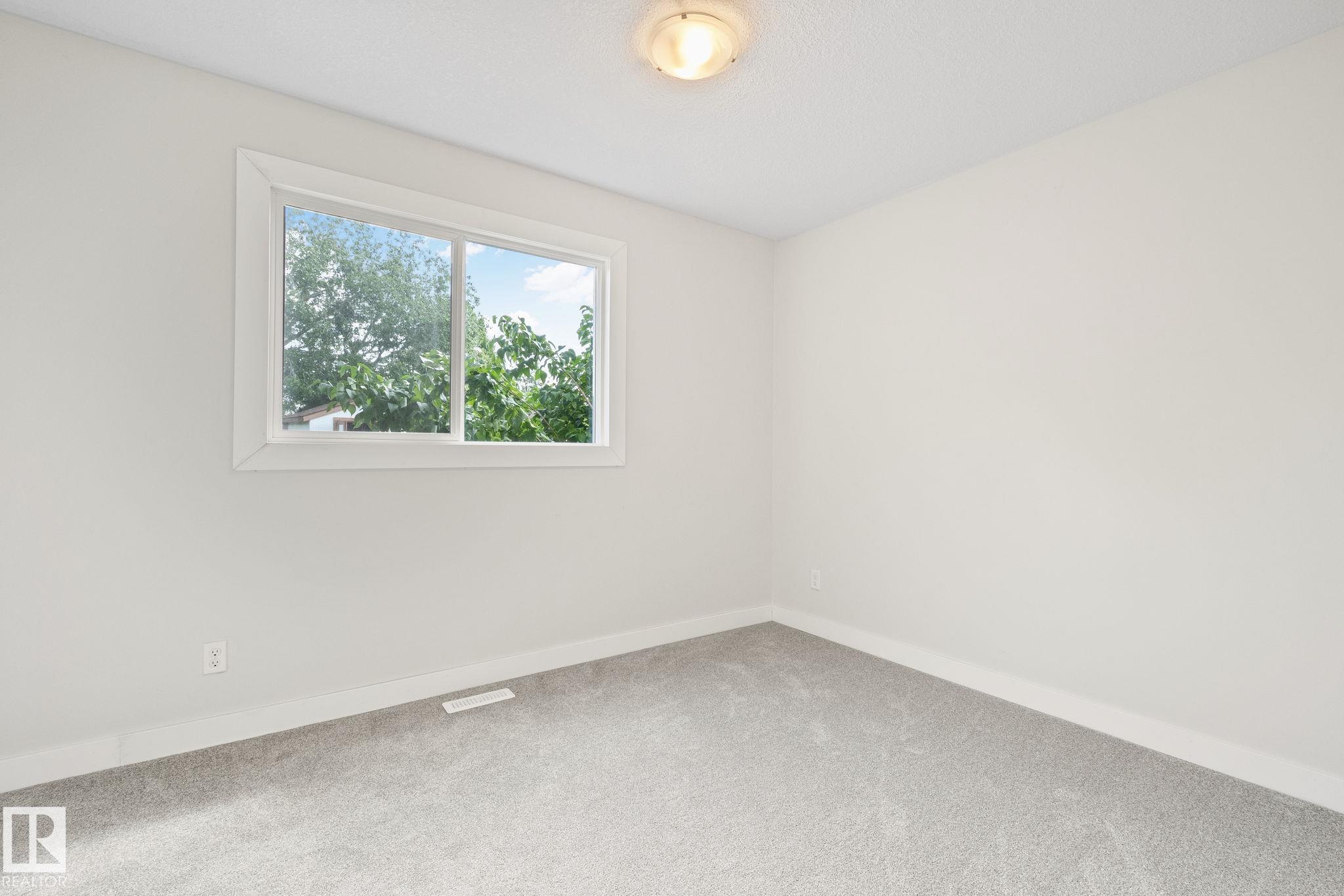 Photo 29 at 703 Grandin Drive, Morinville