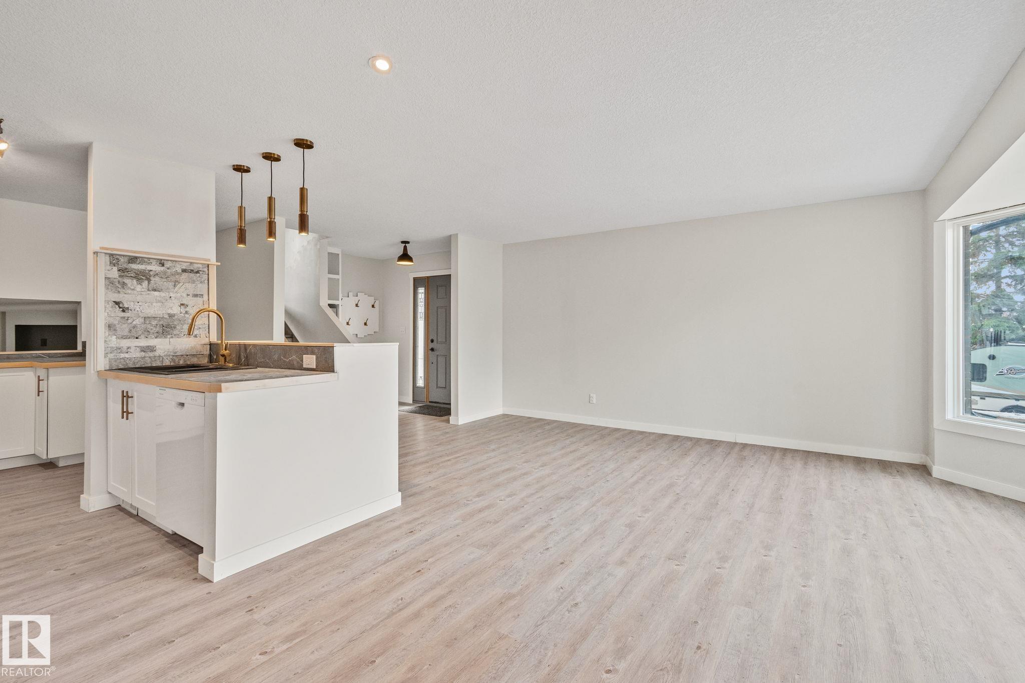 Photo 8 at 703 Grandin Drive, Morinville