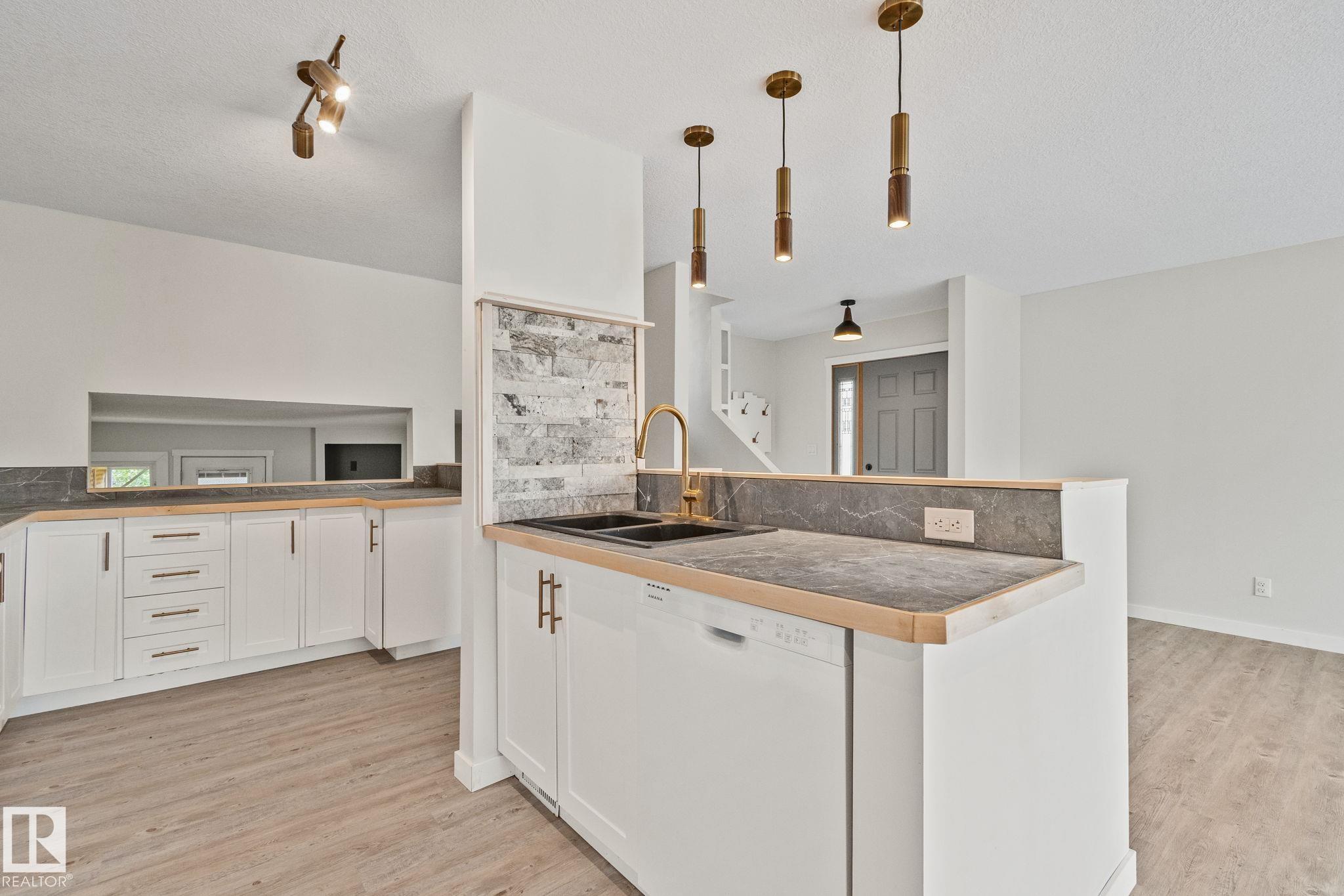 Photo 10 at 703 Grandin Drive, Morinville