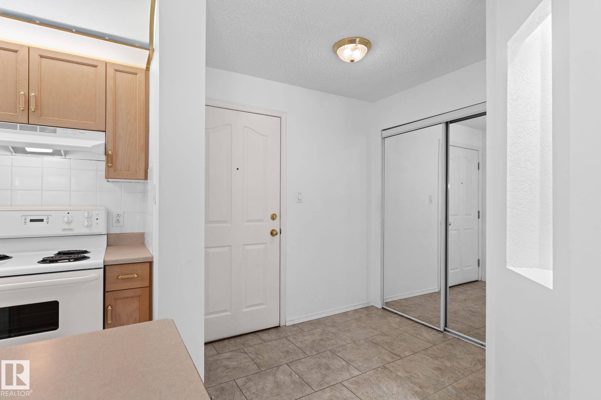 Photo 9 at 225 - 10511 42 Avenue NW, Rideau Park, Edmonton