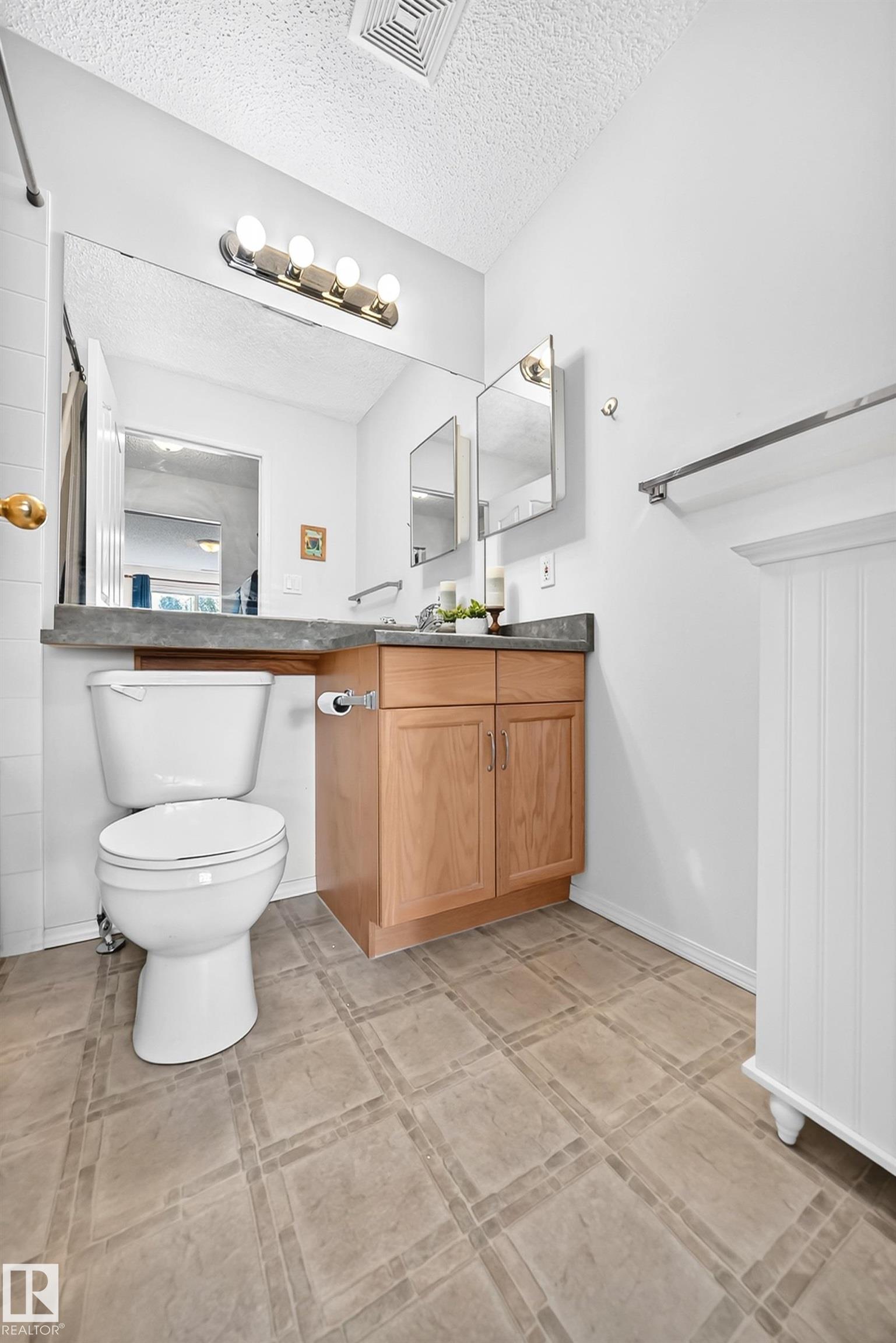Photo 16 at 204 - 16303 95 Street NW, Eaux Claires, Edmonton
