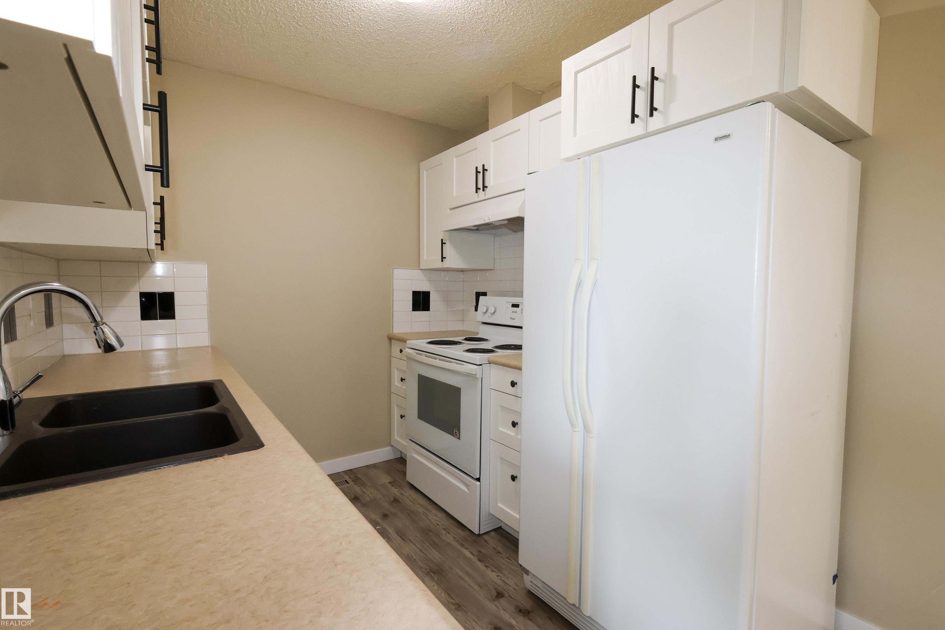 Photo 8 at 9704 104 Street, Morinville