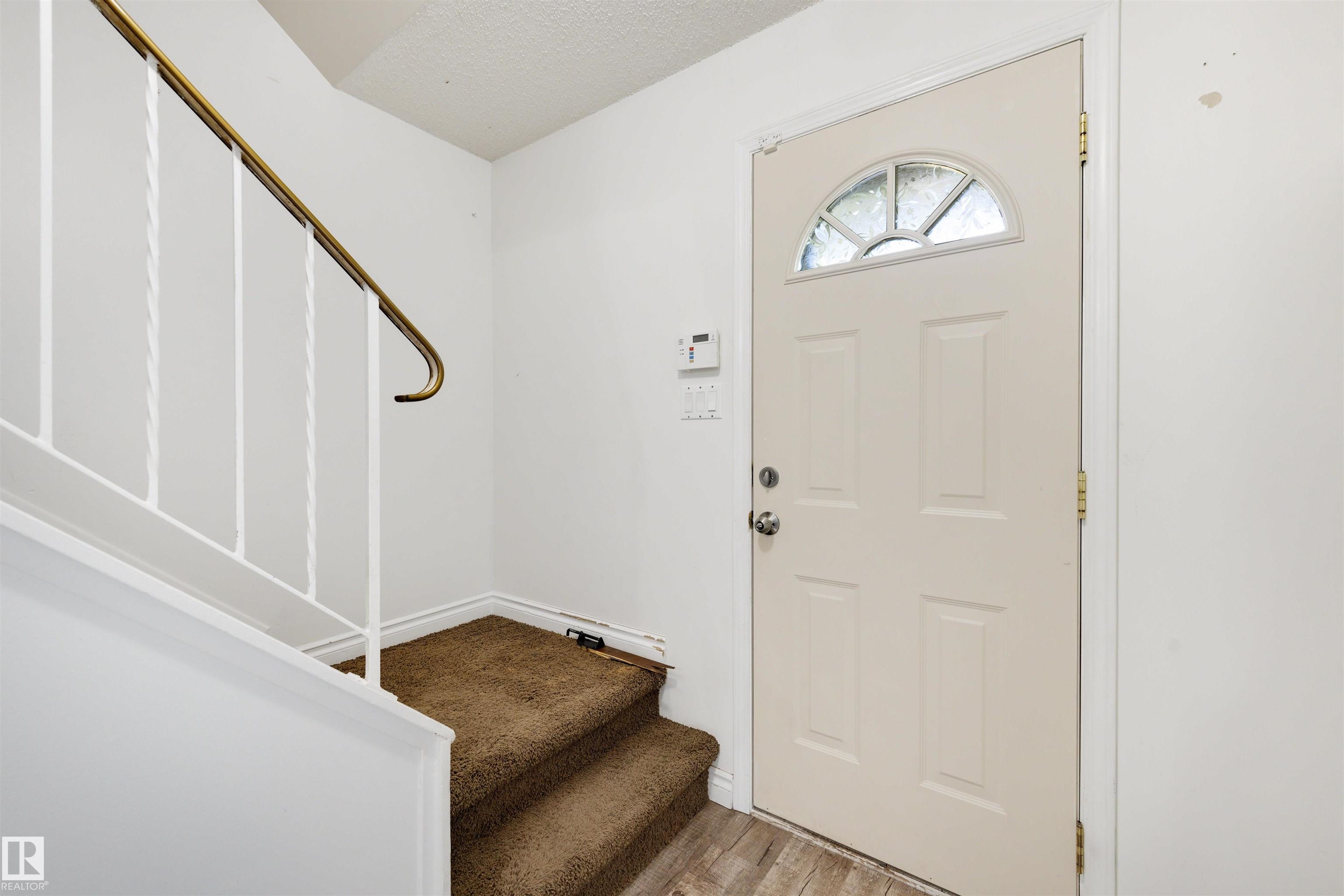 303 Primrose Gardens gardens NW, Aldergrove, Edmonton